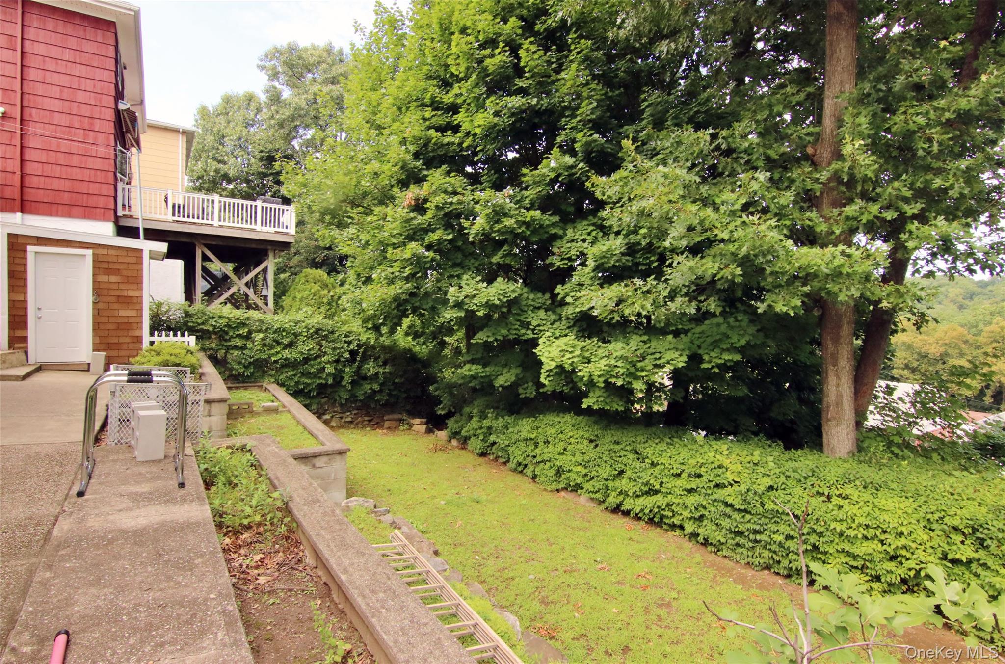 201 Bennett Avenue Property Photo 28