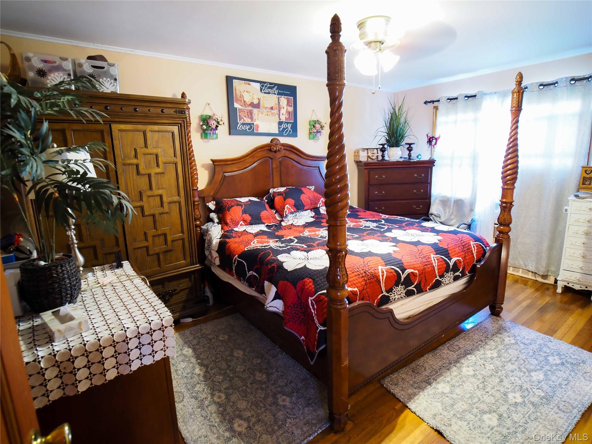10343 Woodhaven Boulevard Property Photo 6