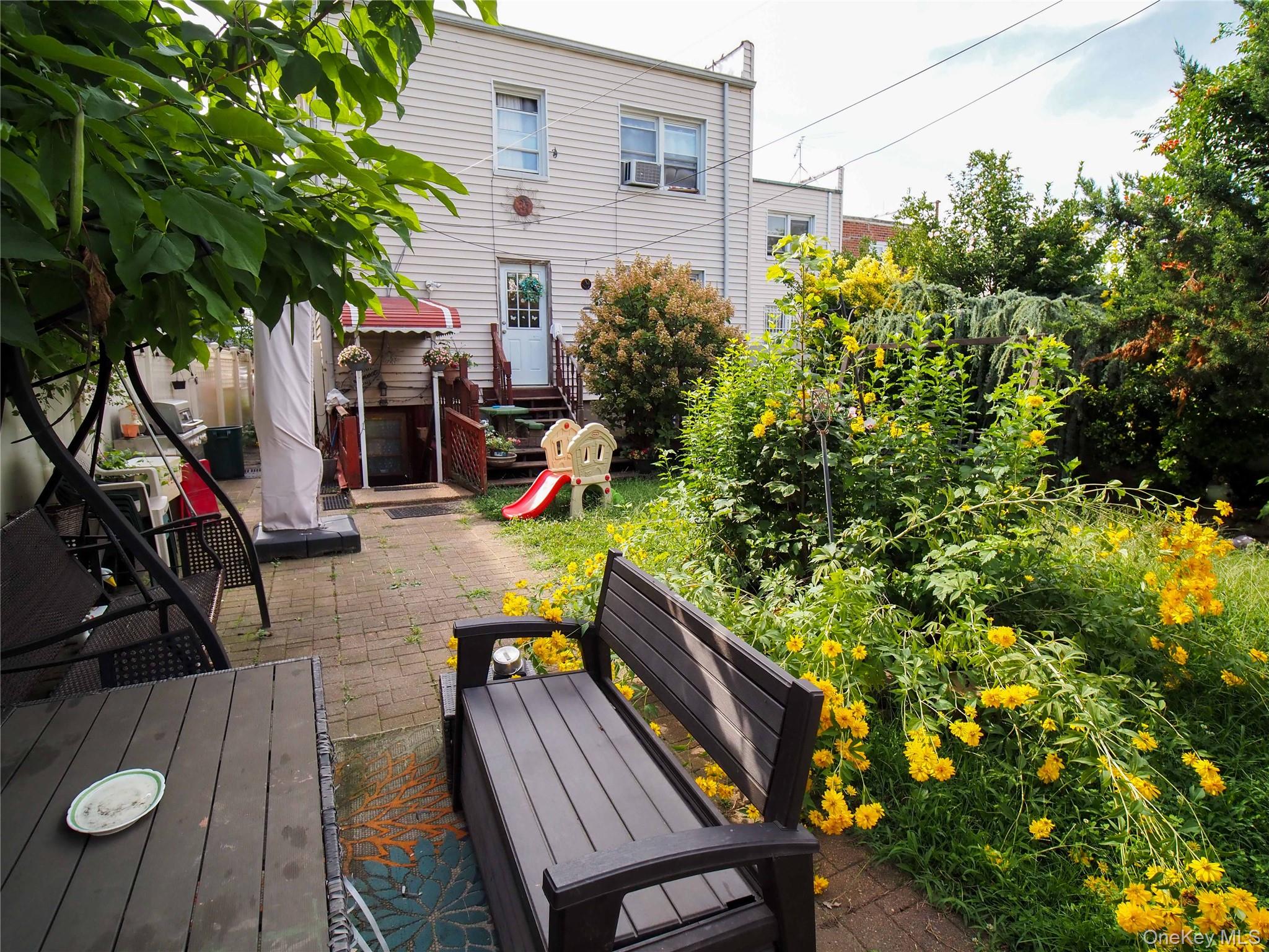 10343 Woodhaven Boulevard Property Photo 21