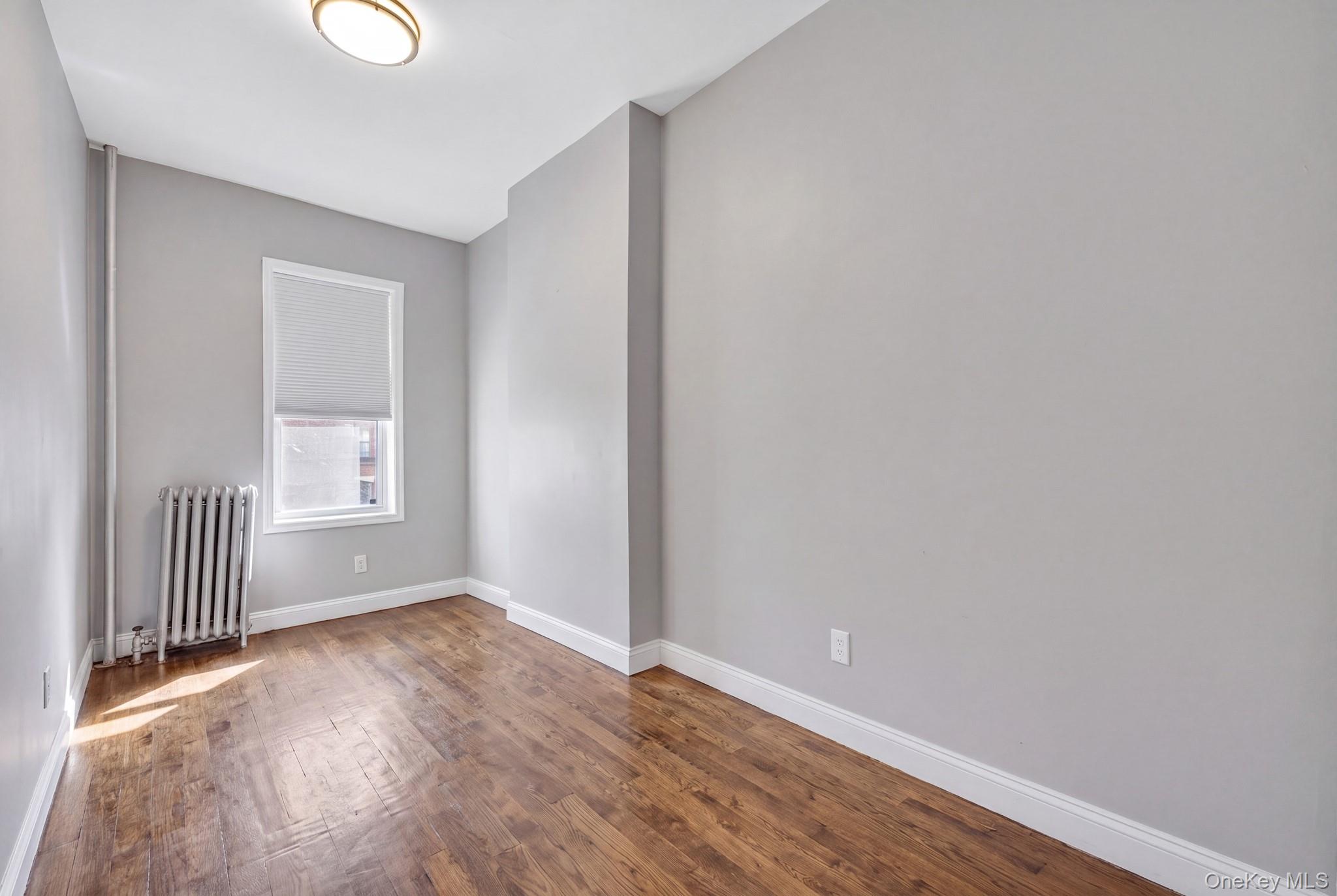 416 Van Siclen Avenue Property Photo 5