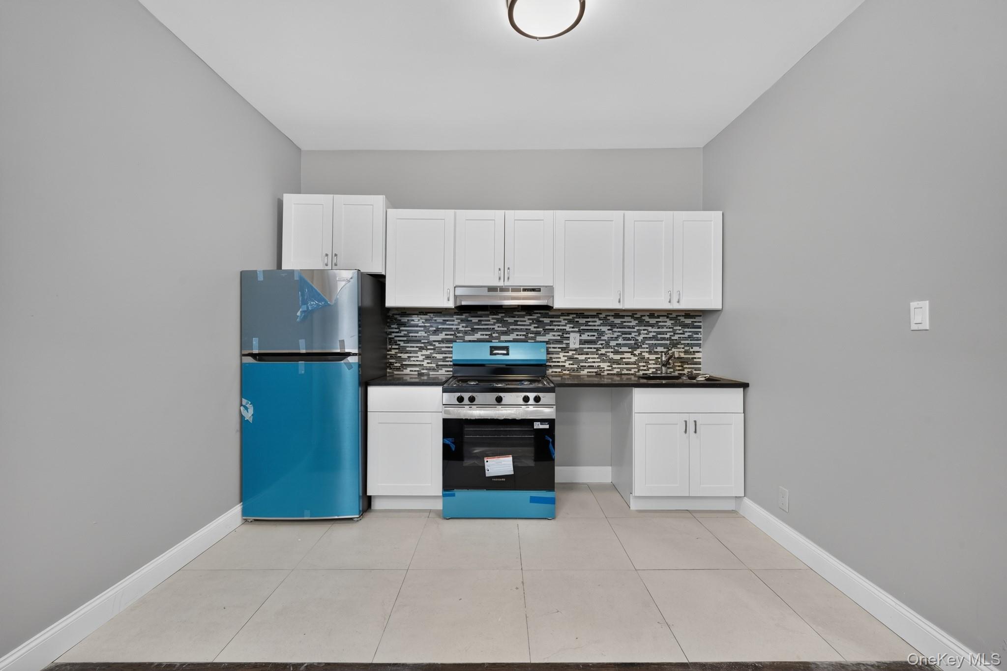 416 Van Siclen Avenue Property Photo 7