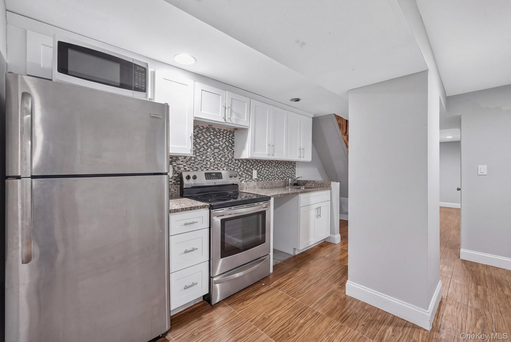 416 Van Siclen Avenue Property Photo 10