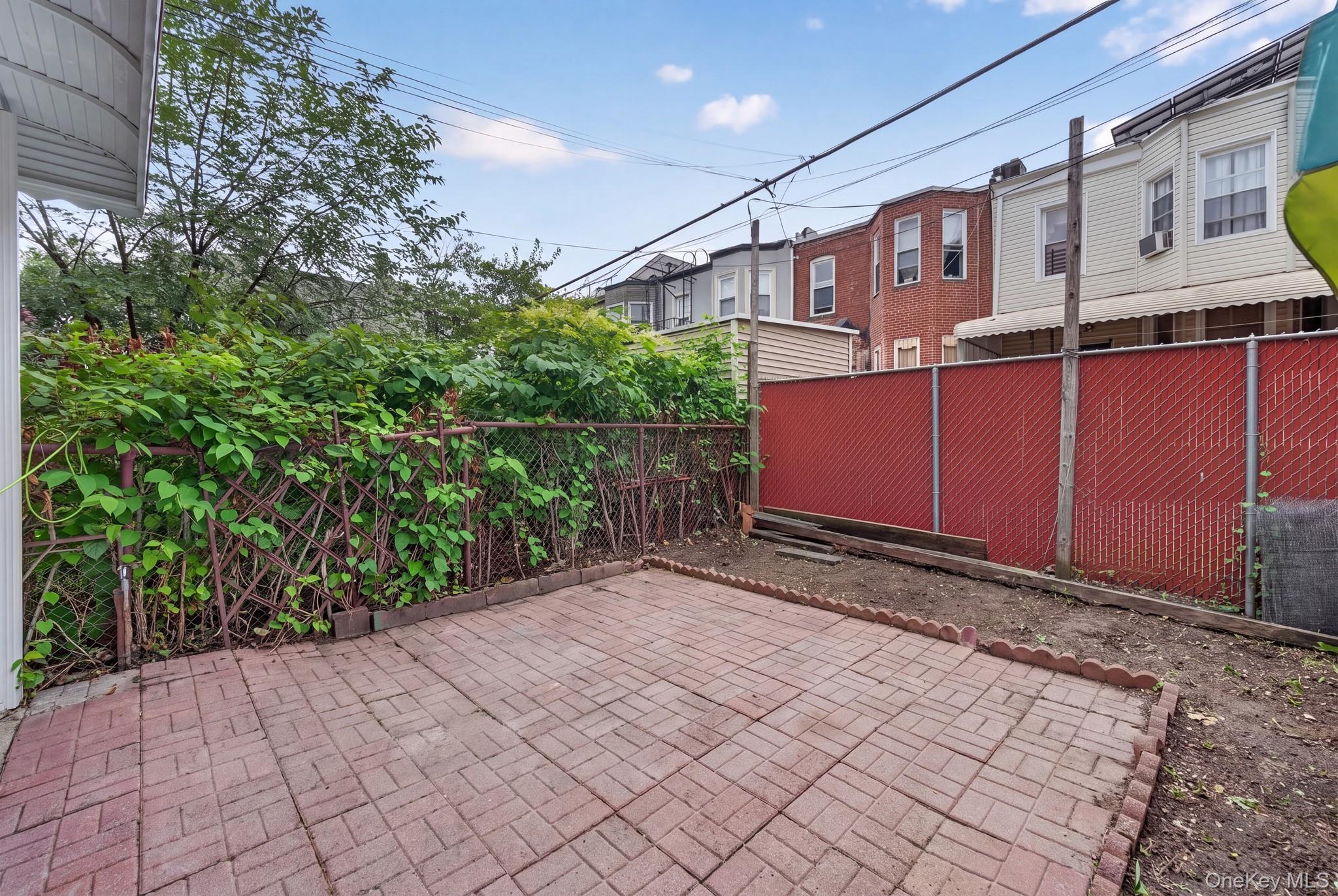416 Van Siclen Avenue Property Photo 14