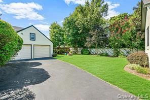 510 Secatogue Avenue Property Photo 3