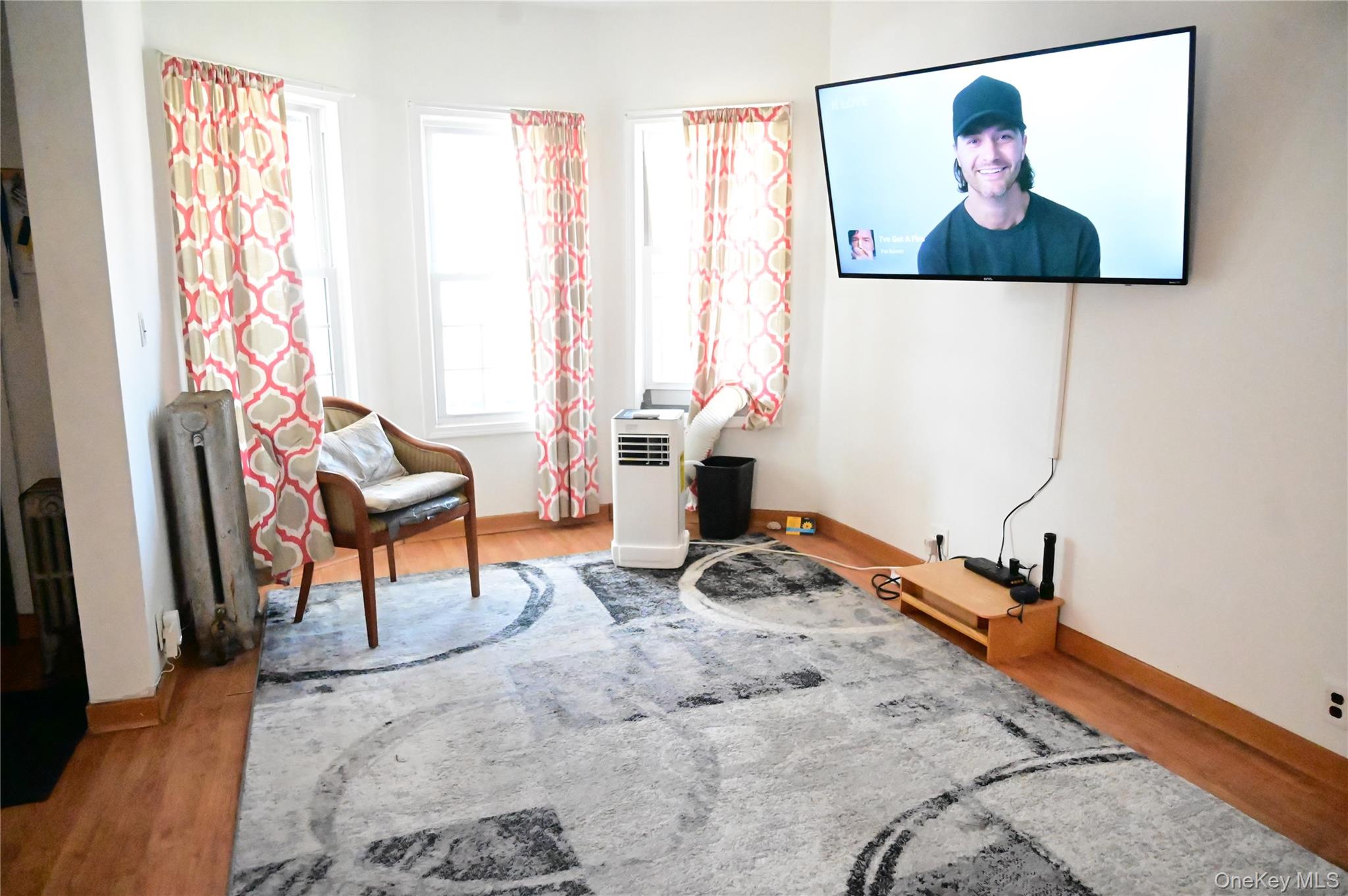 16038 111th Avenue Property Photo 4