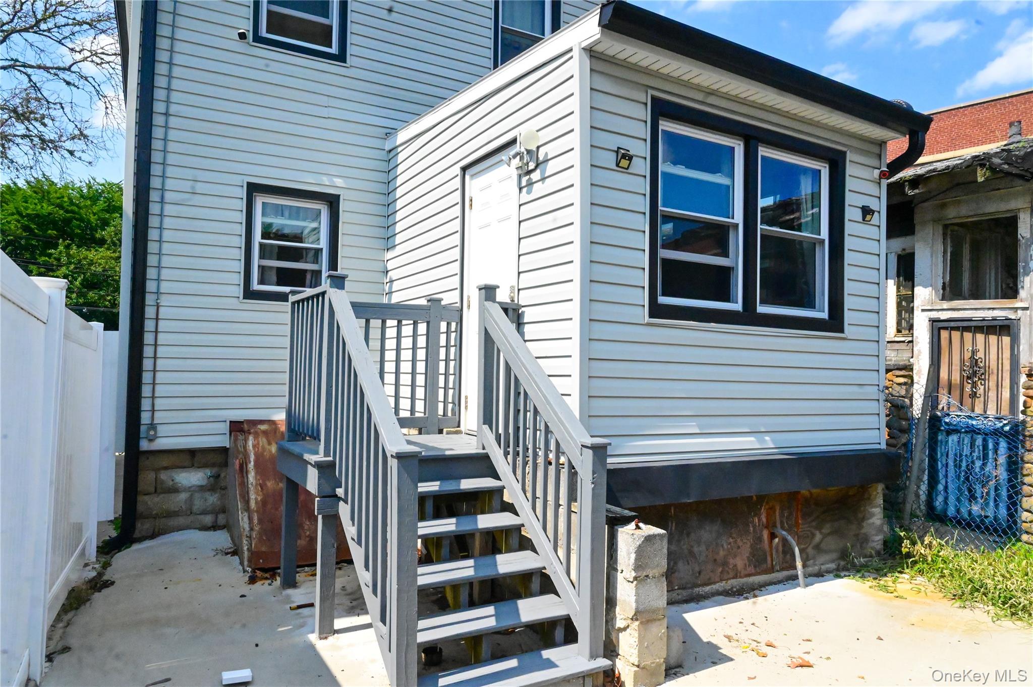 16038 111th Avenue Property Photo 13