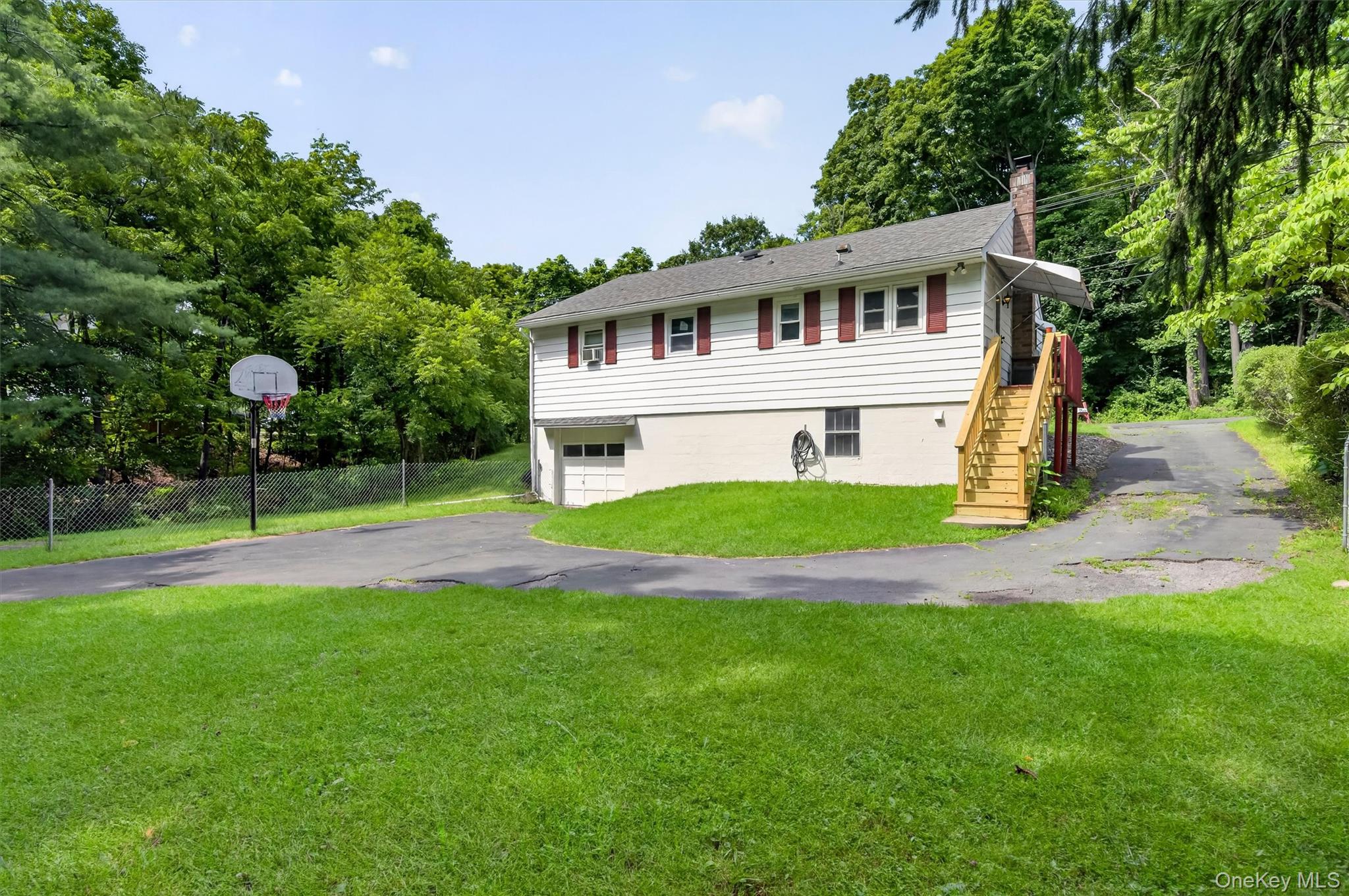 31 Leslie Road Property Photo 25