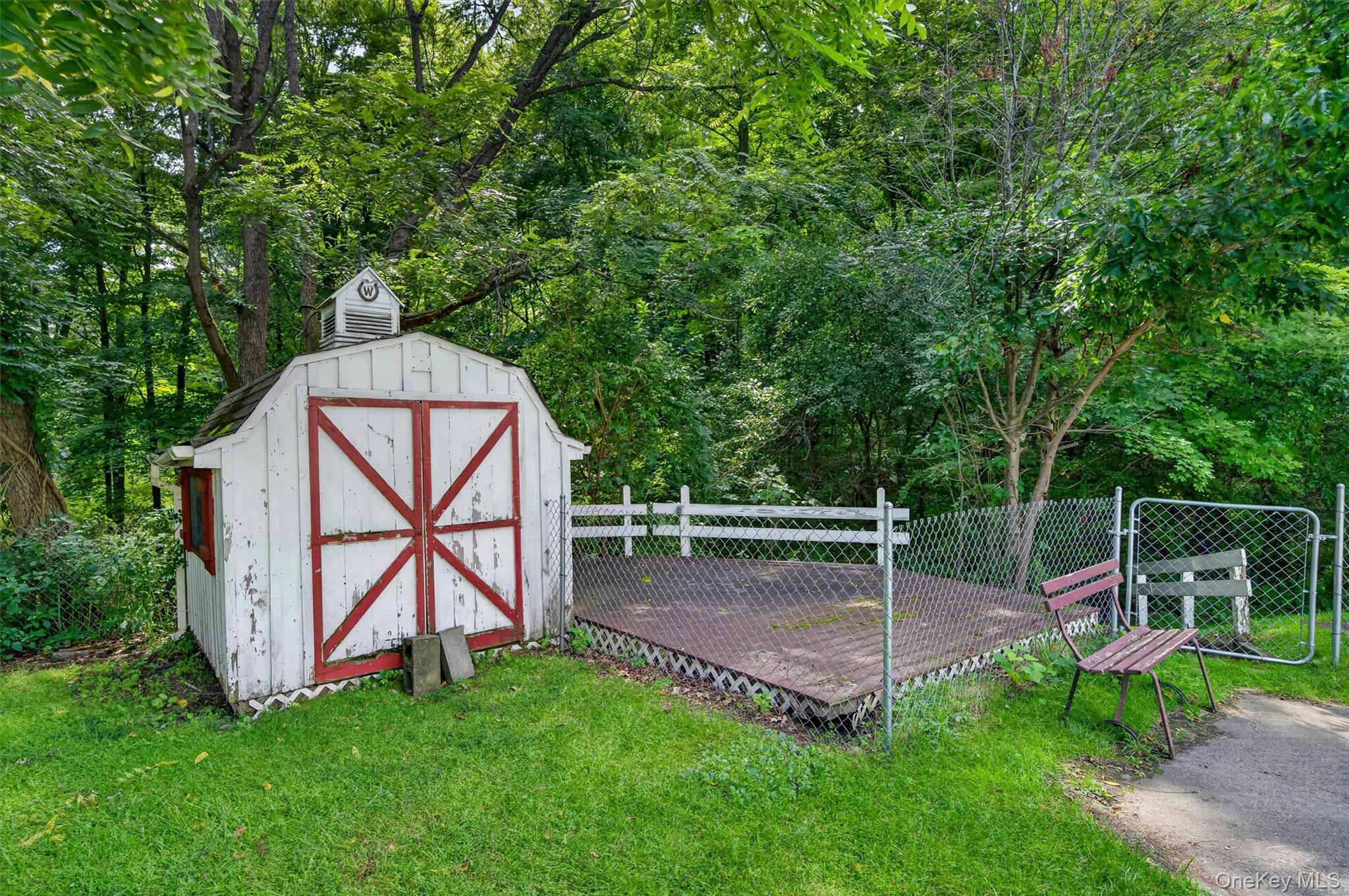31 Leslie Road Property Photo 27