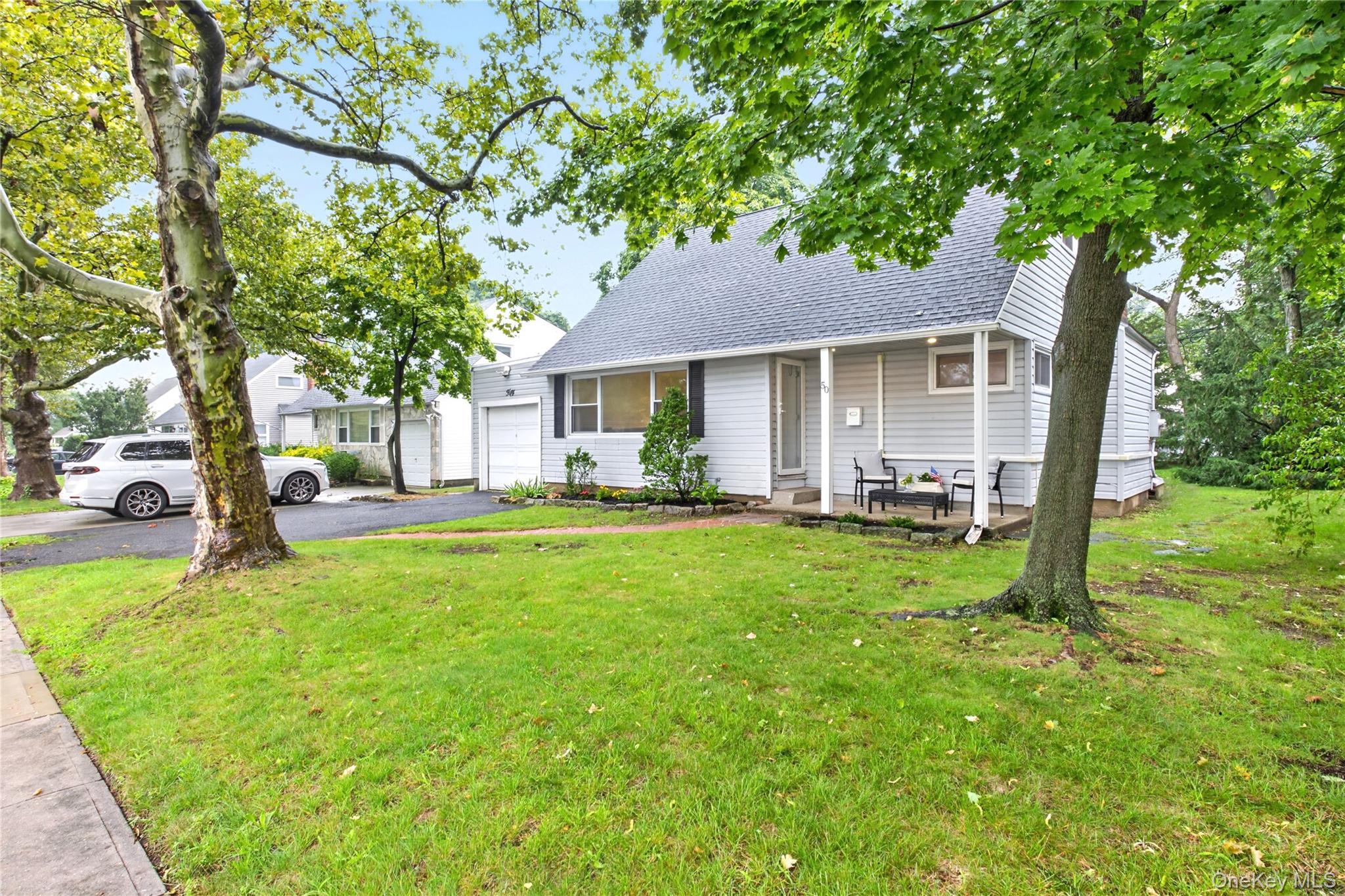 50 Commander Avenue Property Photo 2