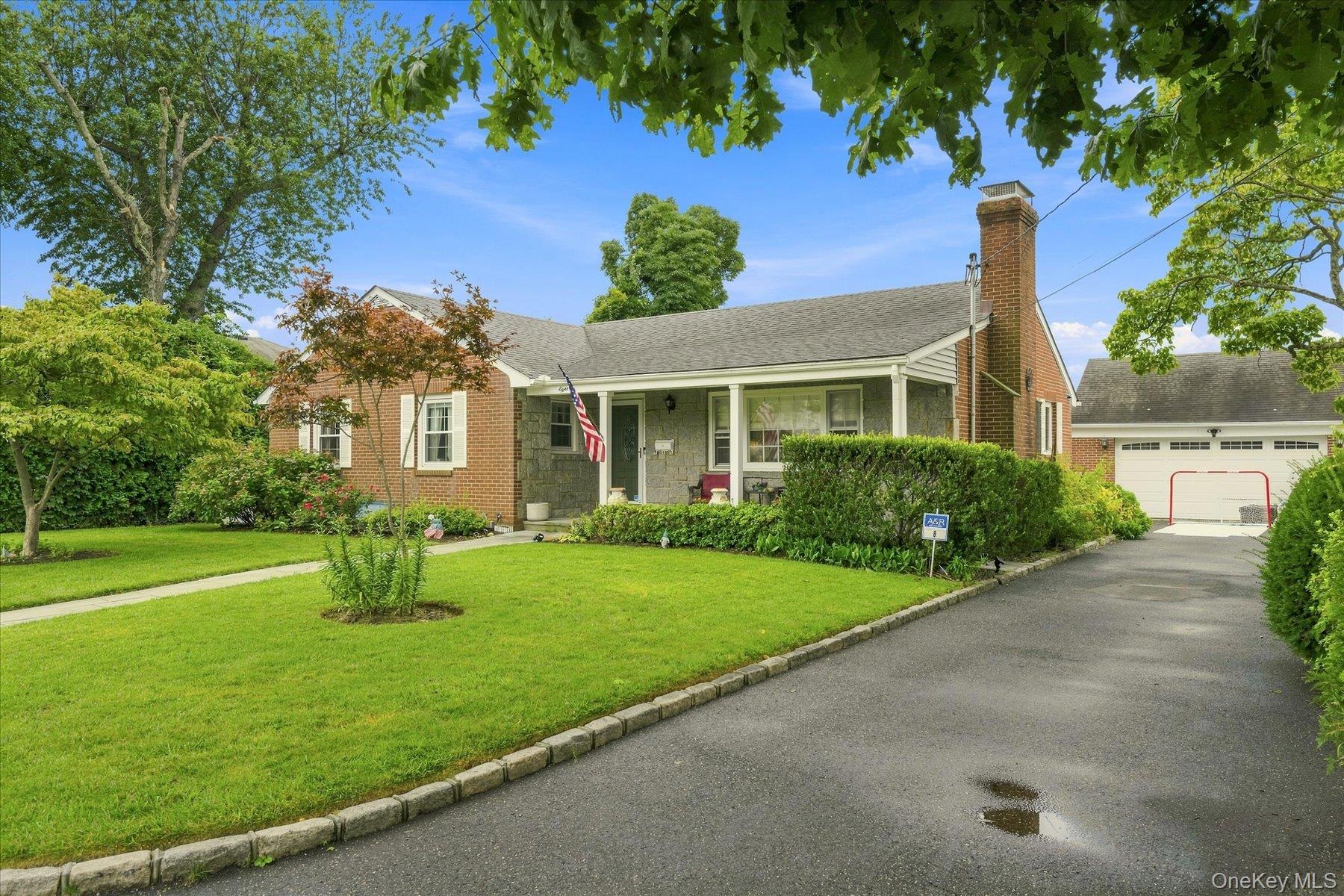 8 Anthony Marangiello Street Property Photo 2