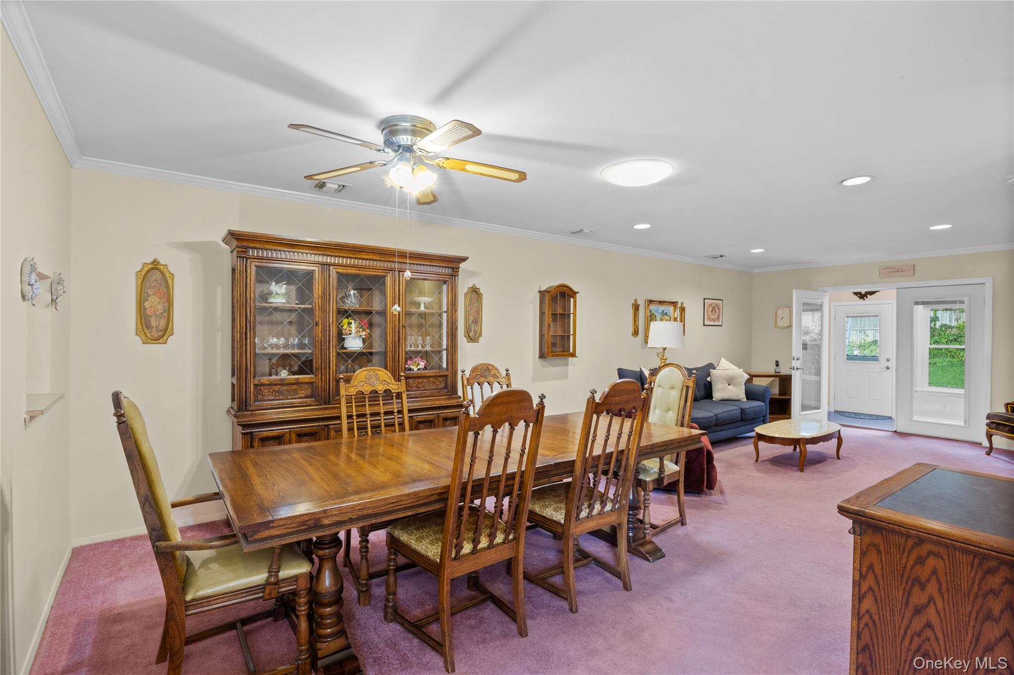 118 Knolls Drive Property Photo 4