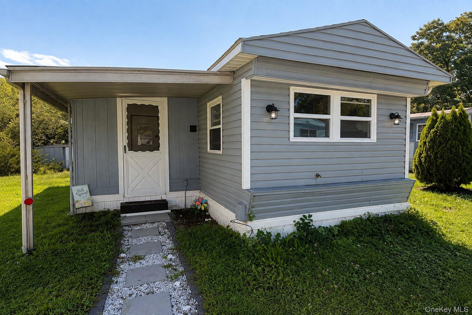 16 Jennifer Court Property Photo 1