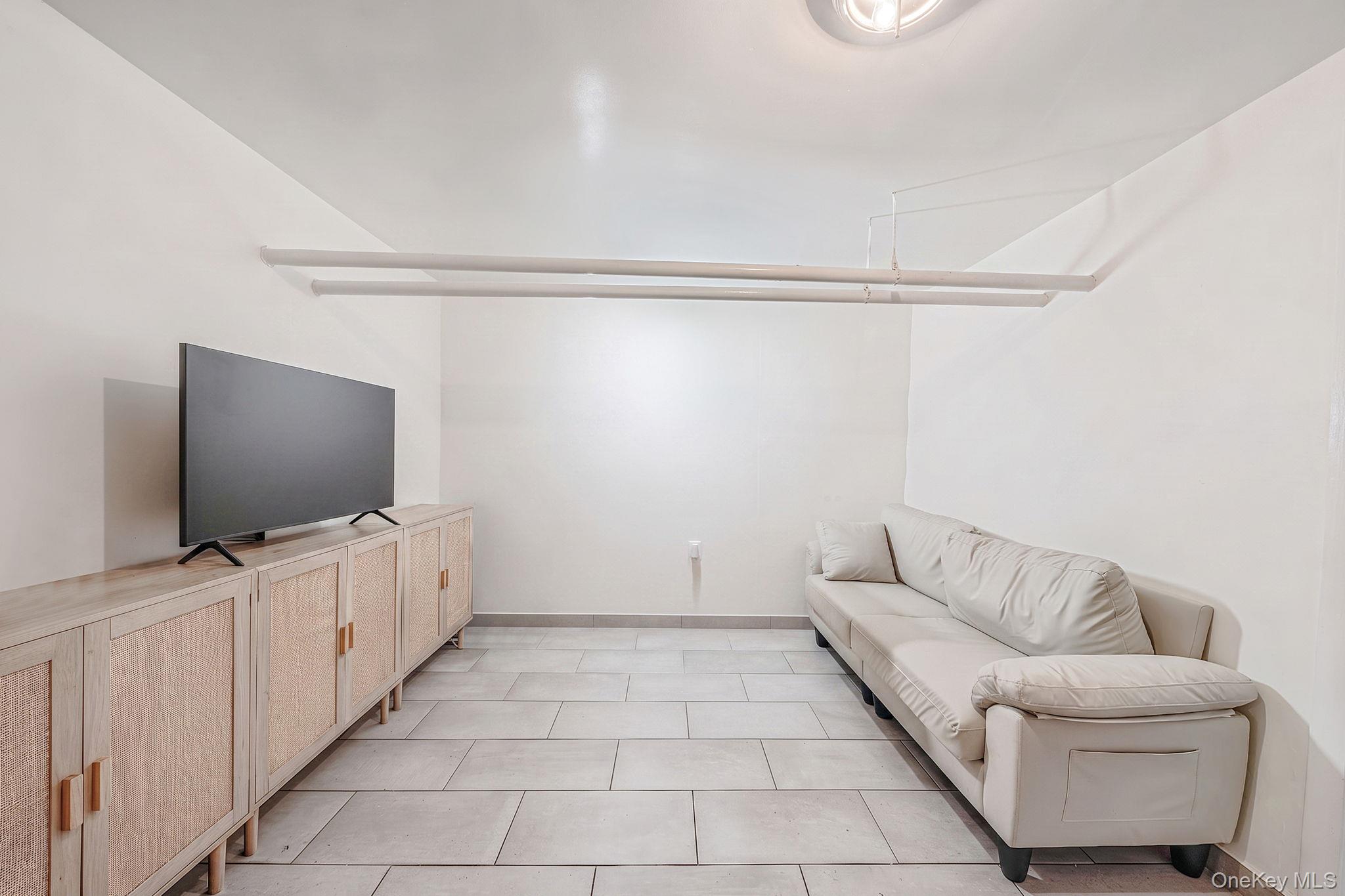 84 Autumn Avenue Property Photo 34