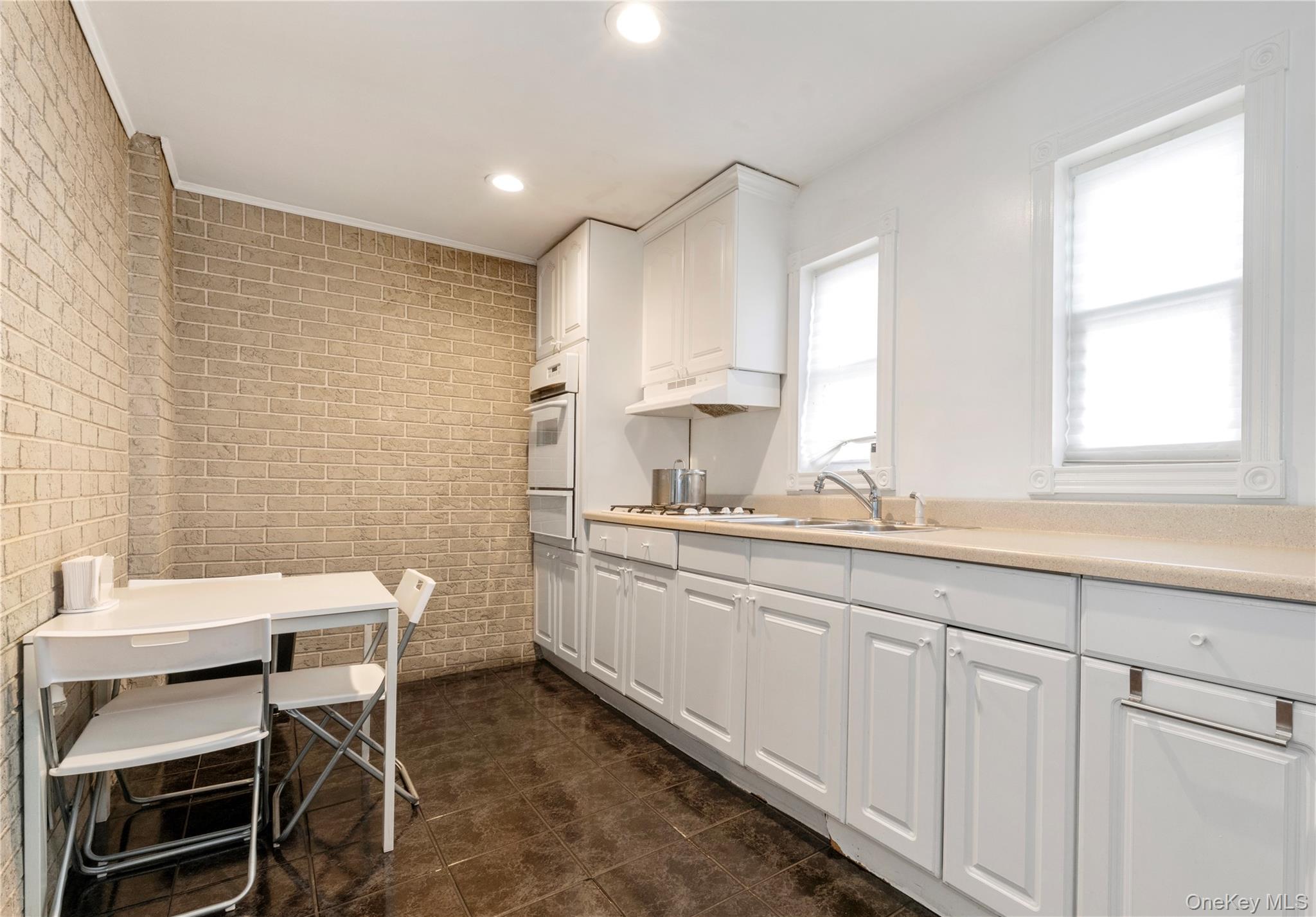 211 Beach 16th Street Property Photo 5