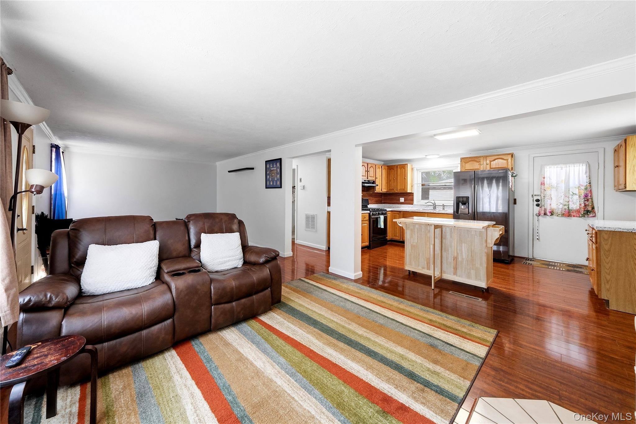 211 Hampton Avenue Property Photo 10