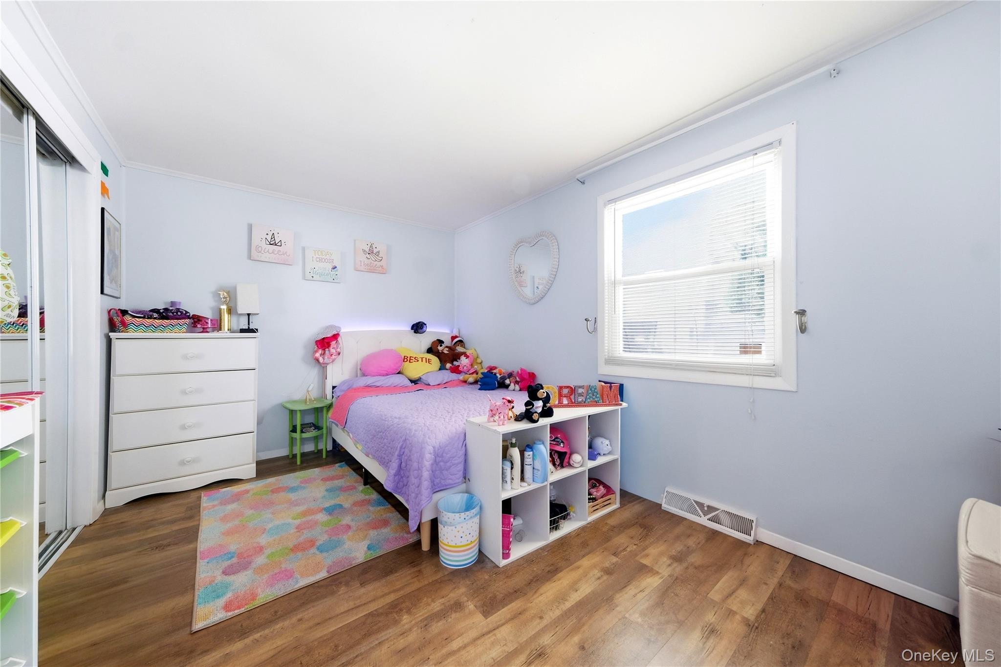 211 Hampton Avenue Property Photo 17