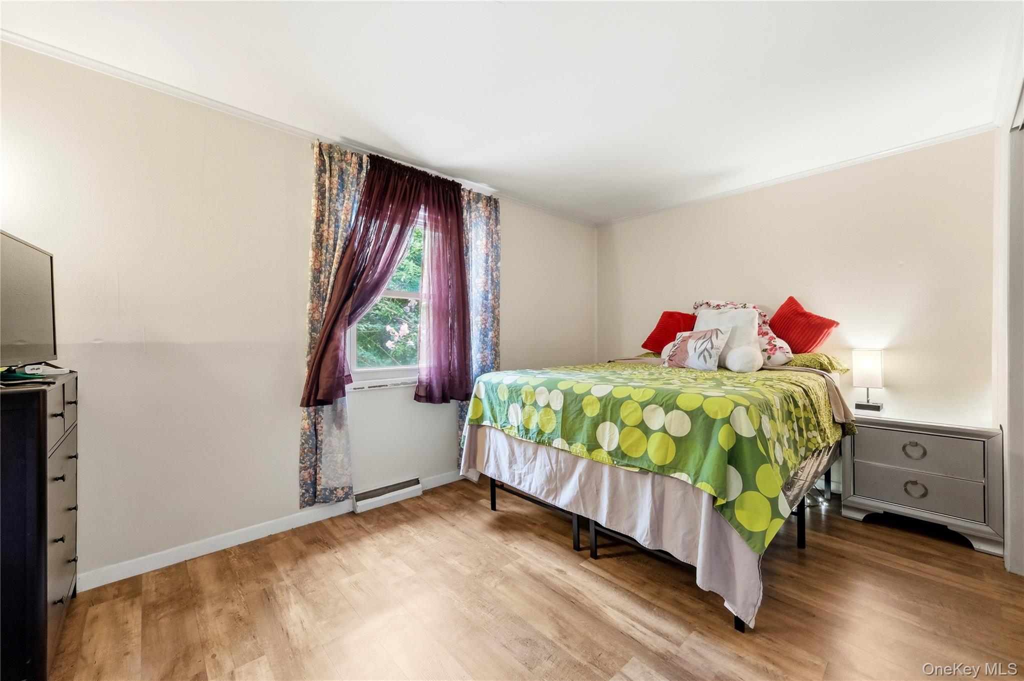 211 Hampton Avenue Property Photo 18