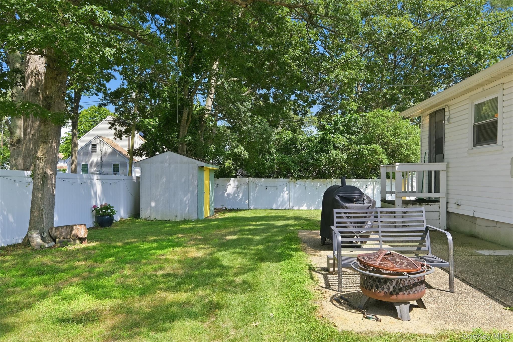 211 Hampton Avenue Property Photo 24