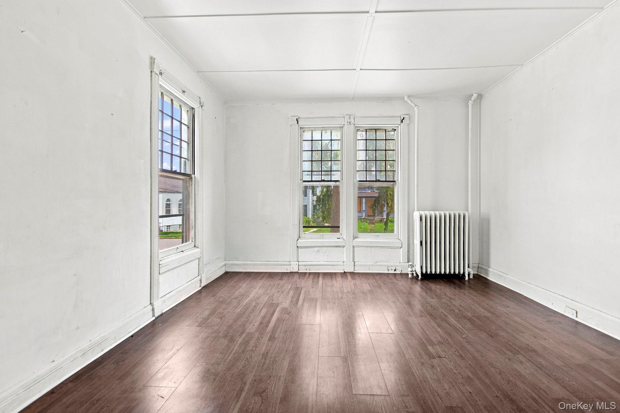 173 S Cherry Street Property Photo 7