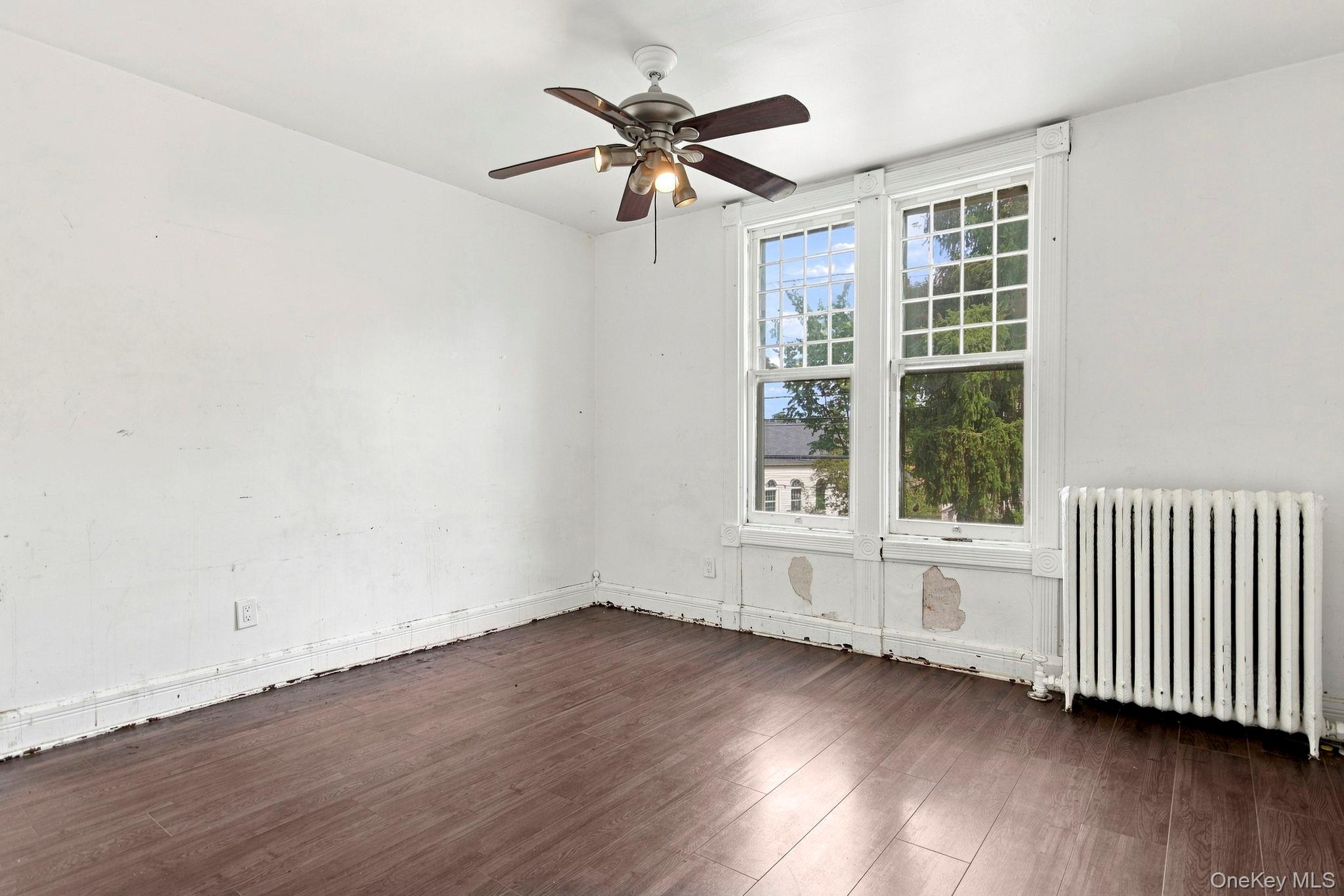 173 S Cherry Street Property Photo 16