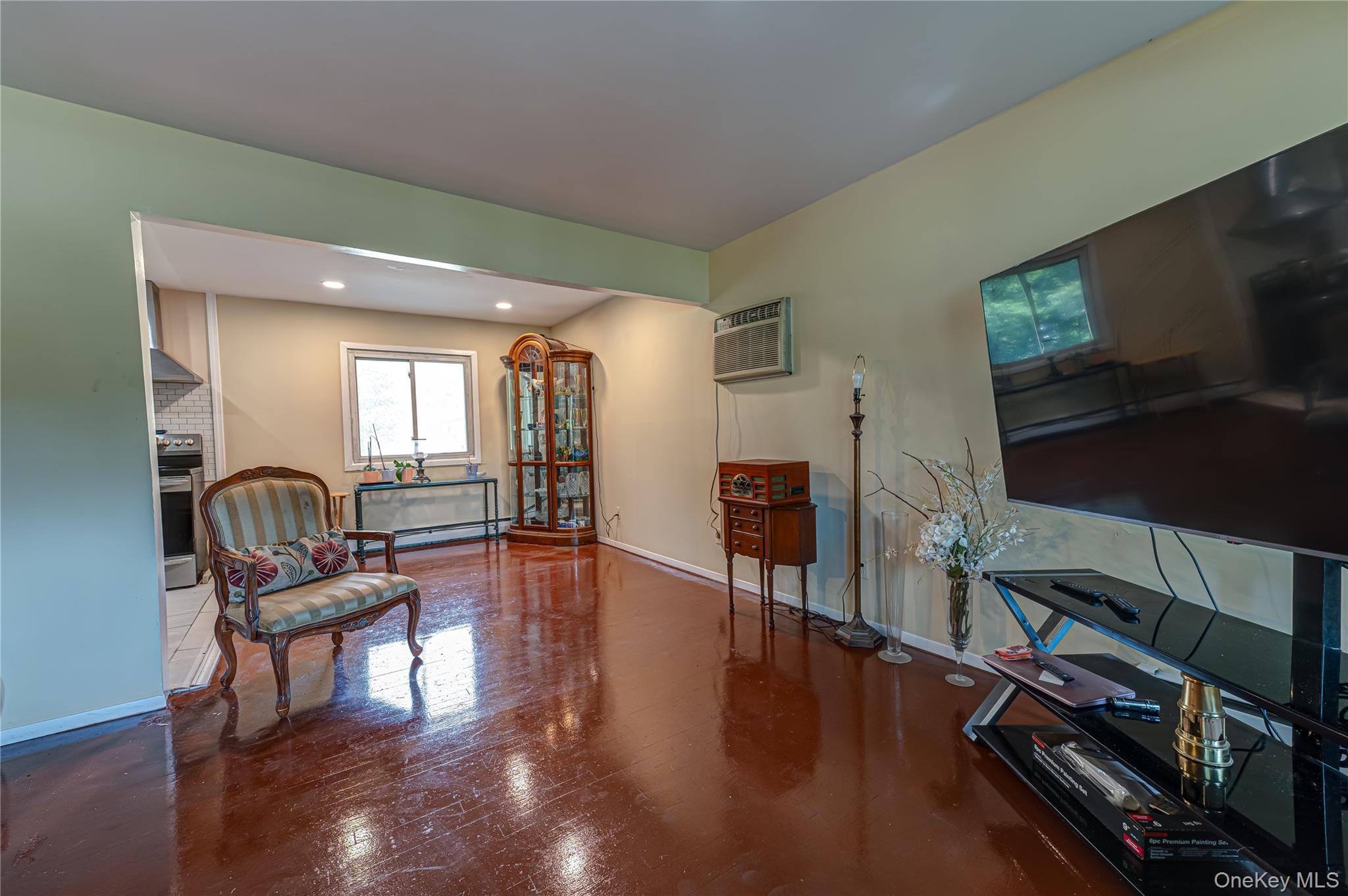 40 Rockland Avenue Property Photo 10