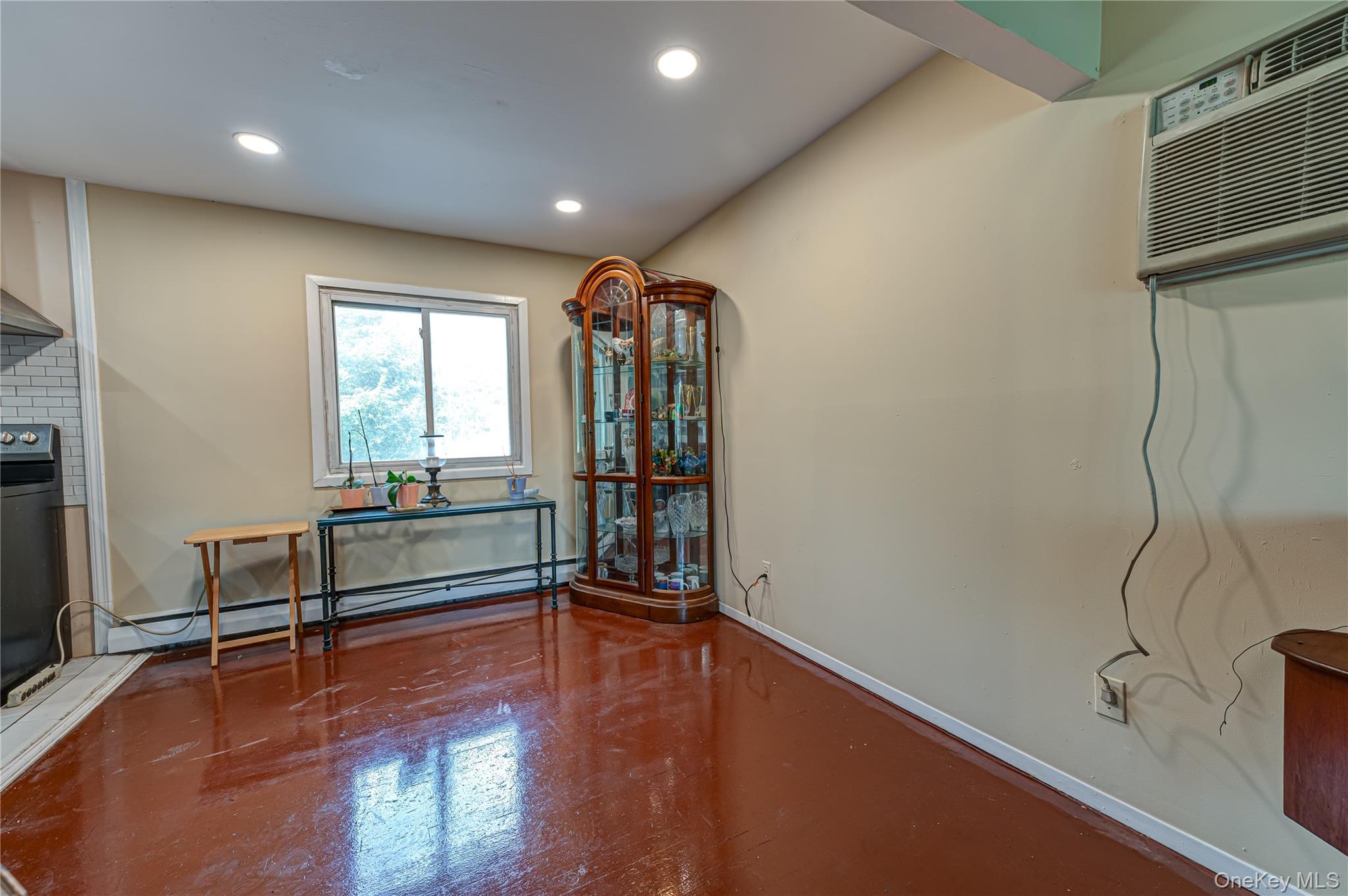 40 Rockland Avenue Property Photo 11