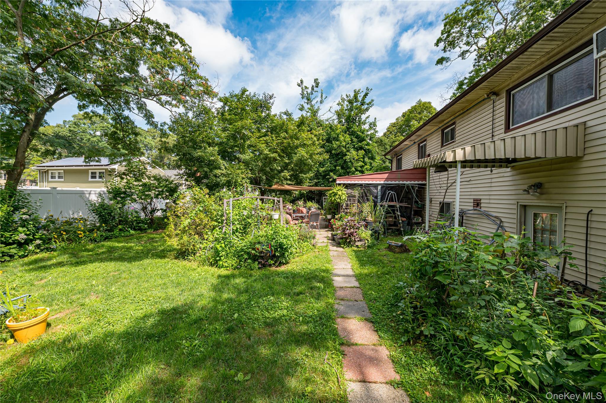 40 Rockland Avenue Property Photo 22