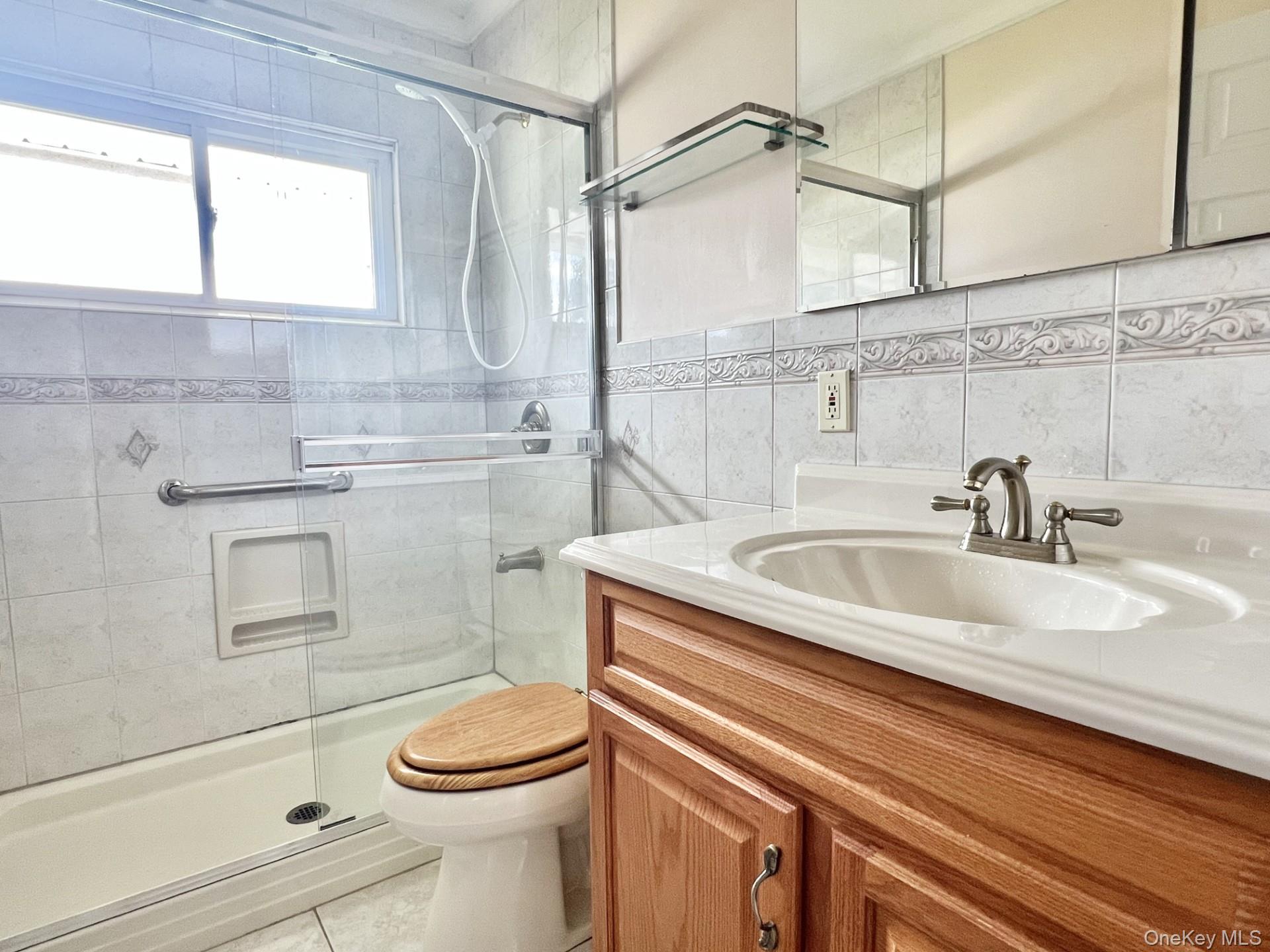 471 Division Property Photo 7