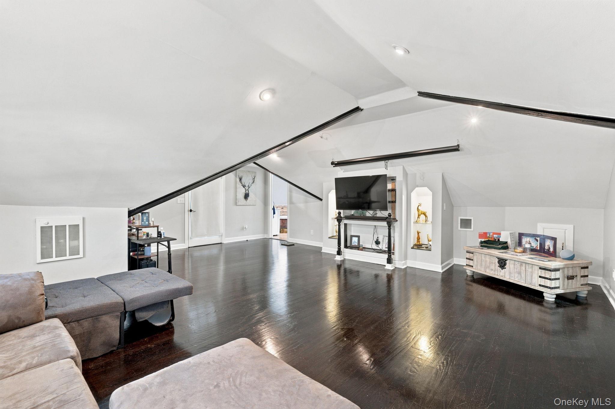 8 Ralph Avenue Property Photo 28