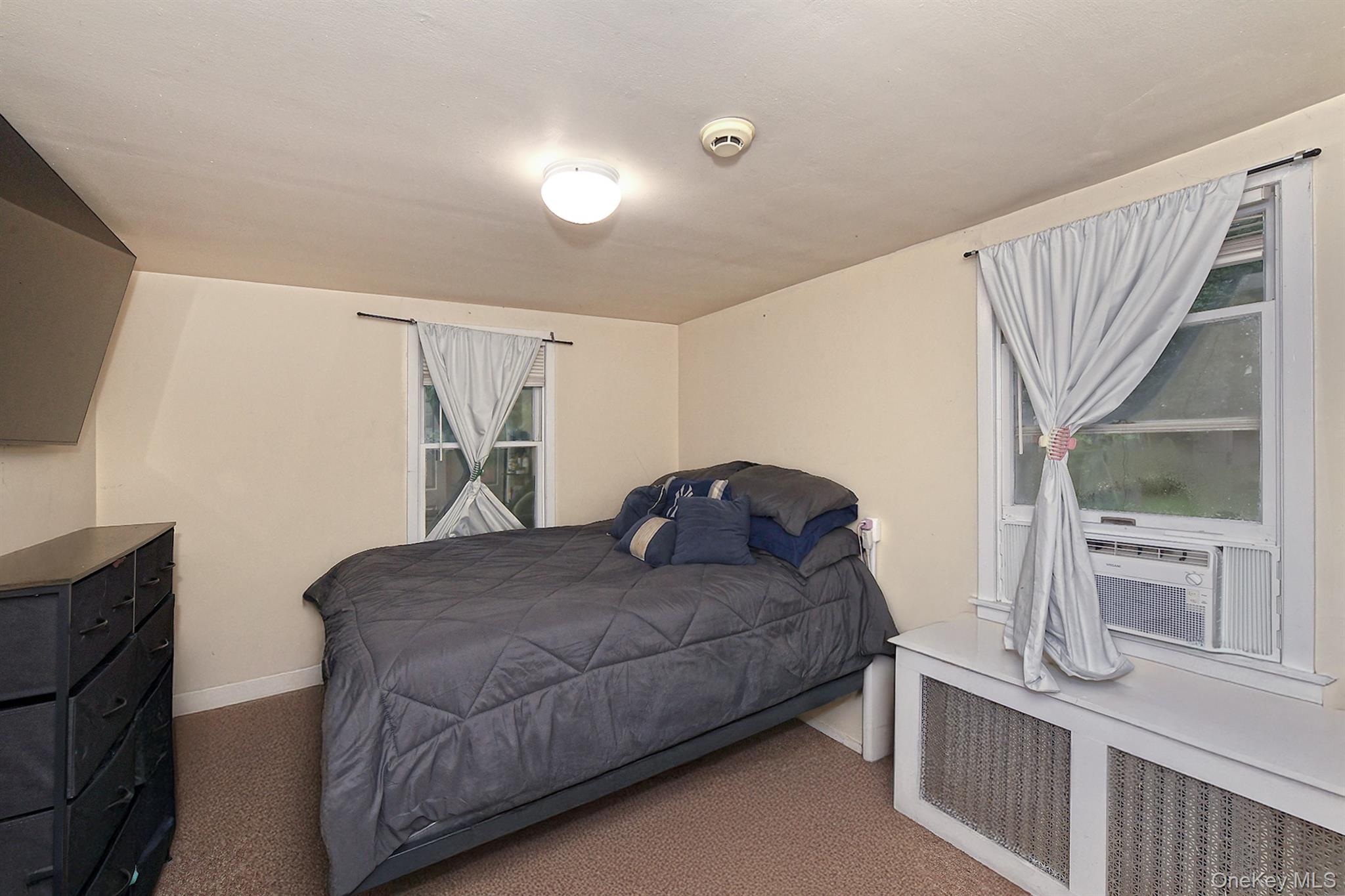 87 Olive Street Property Photo 10