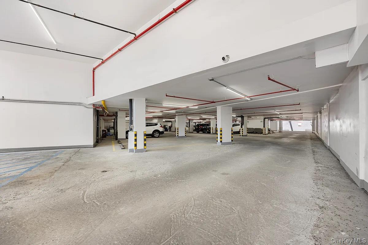 7065 Queens Boulevard 6a Property Photo 13