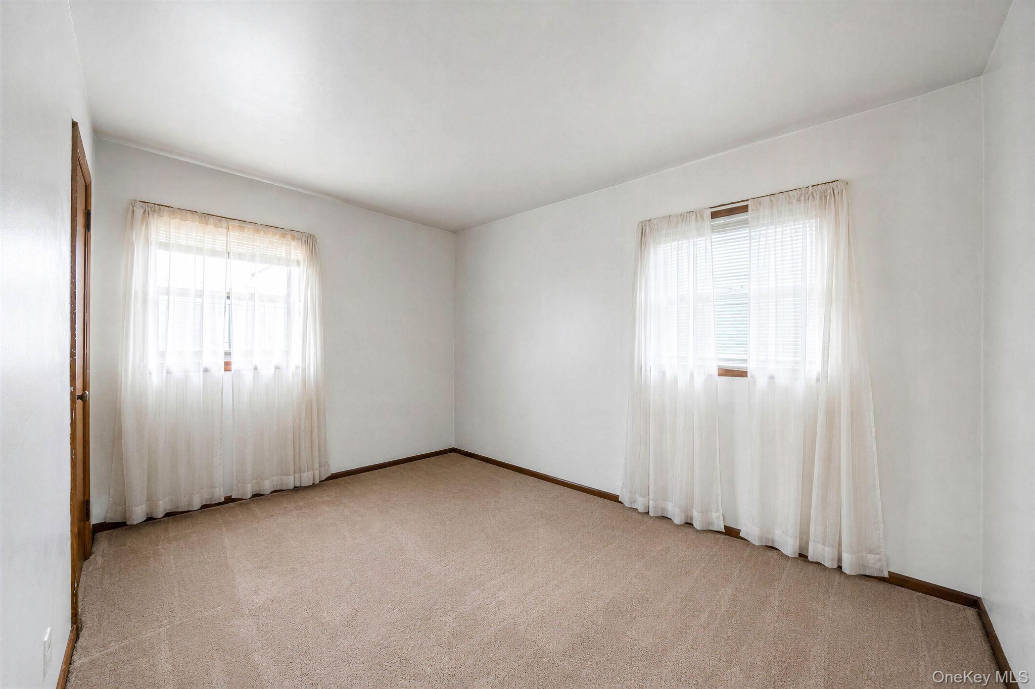 14614 229th Street Property Photo 9