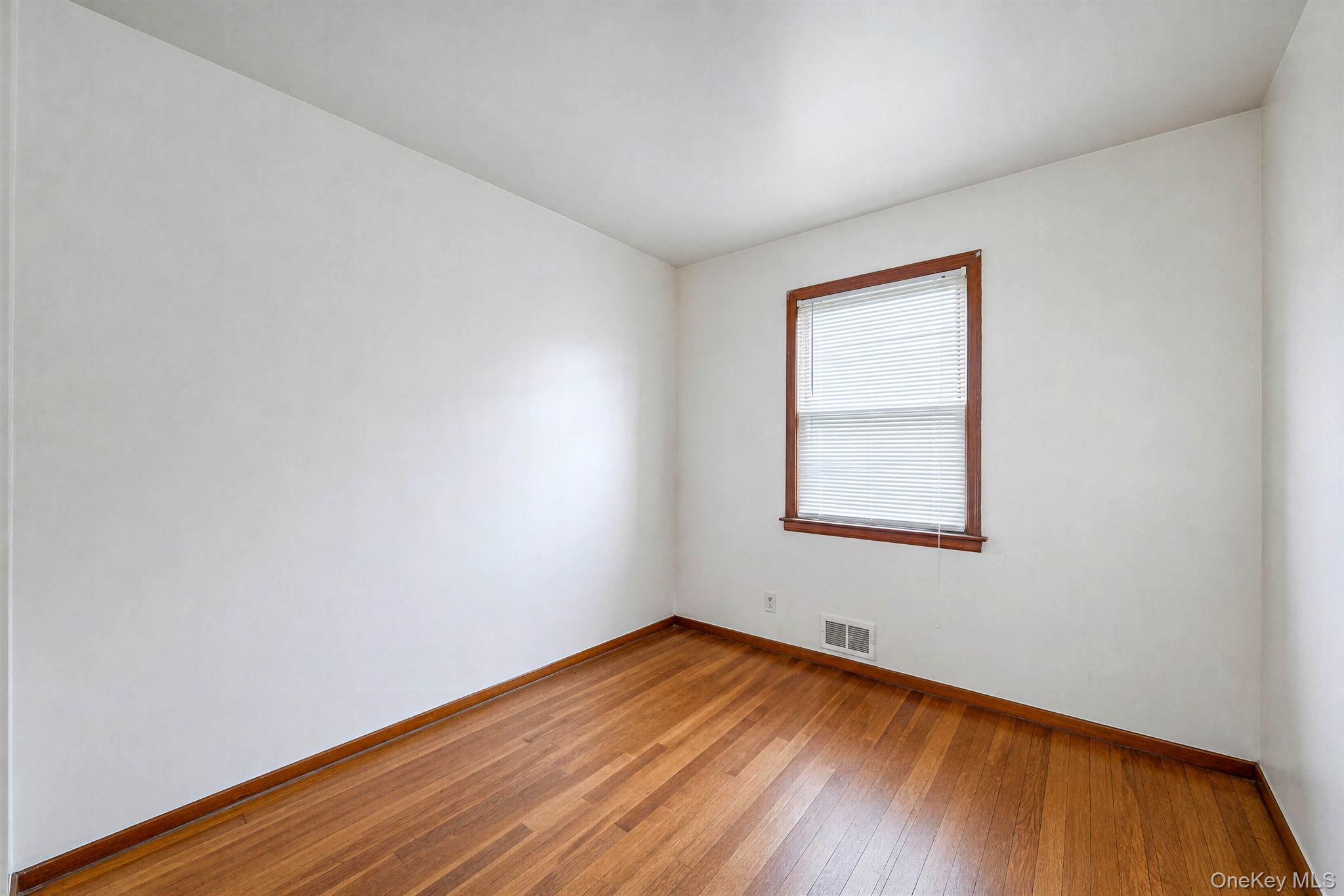 14614 229th Street Property Photo 11