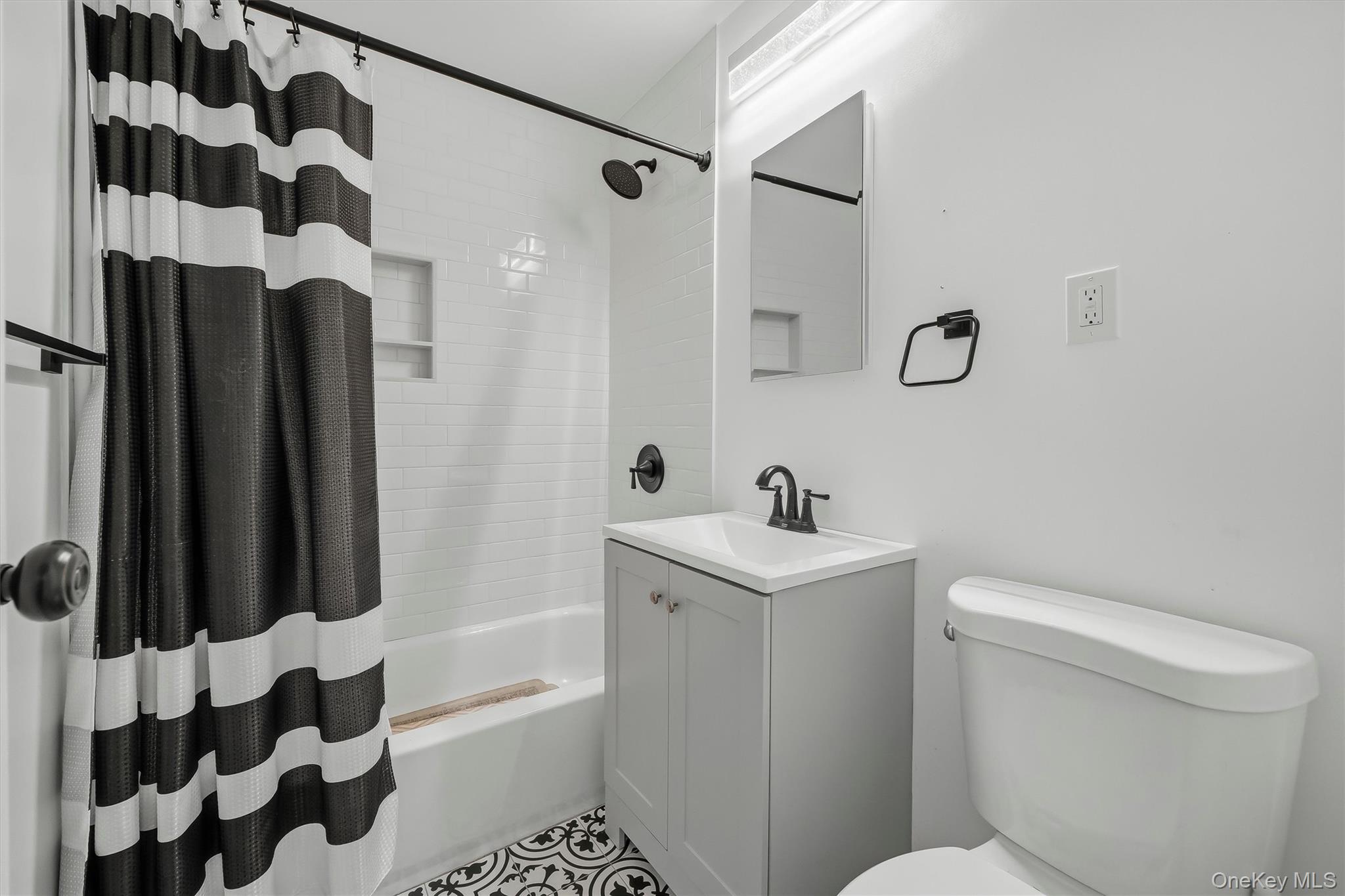 115 Dehaven Drive 305 Property Photo 11