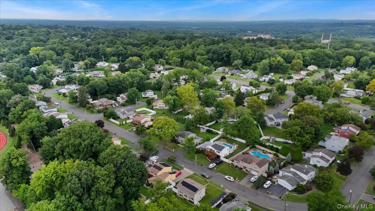 47 Chestnut Oval Property Photo 44