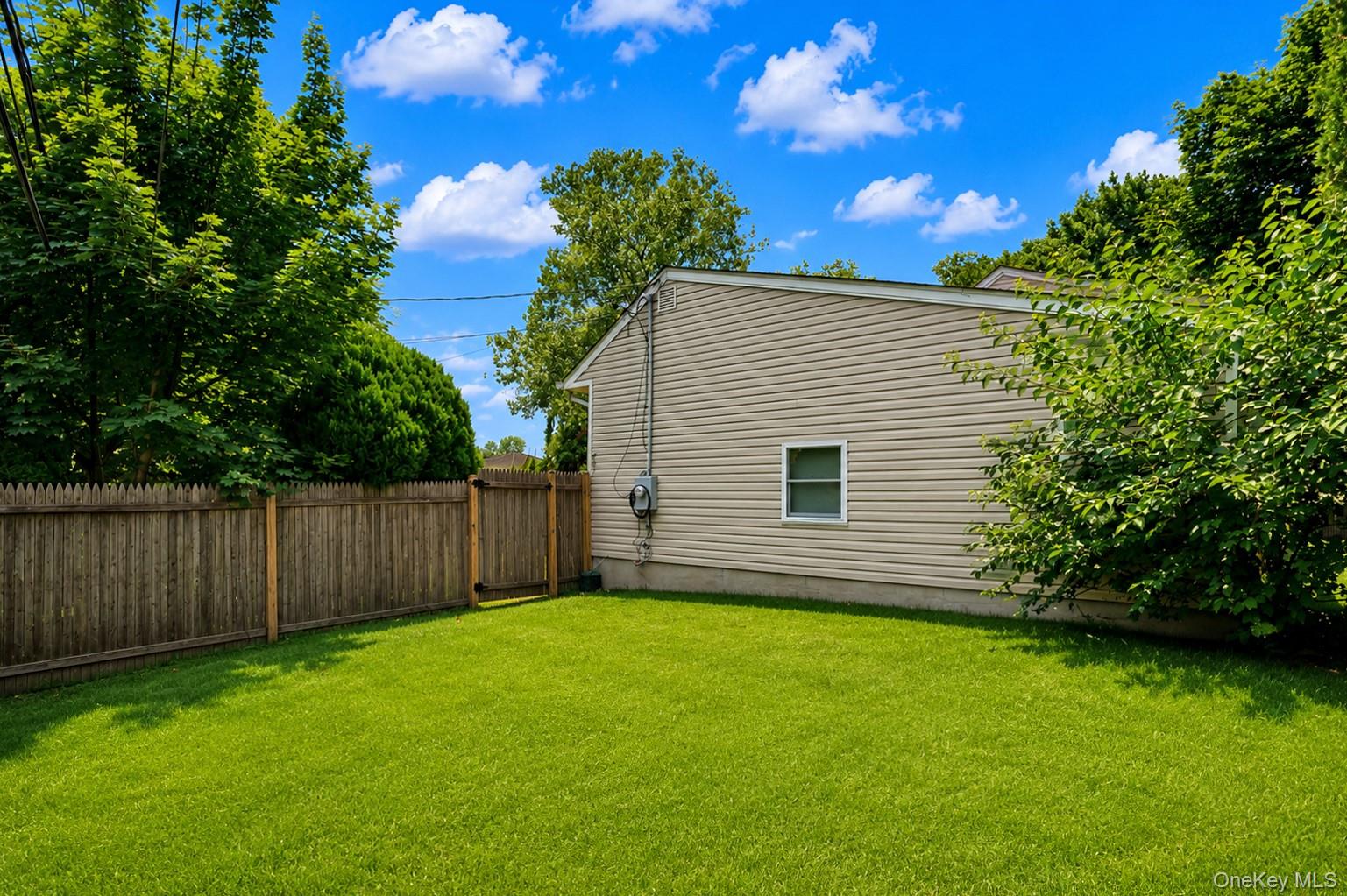 23 Riviera Drive Property Photo 17