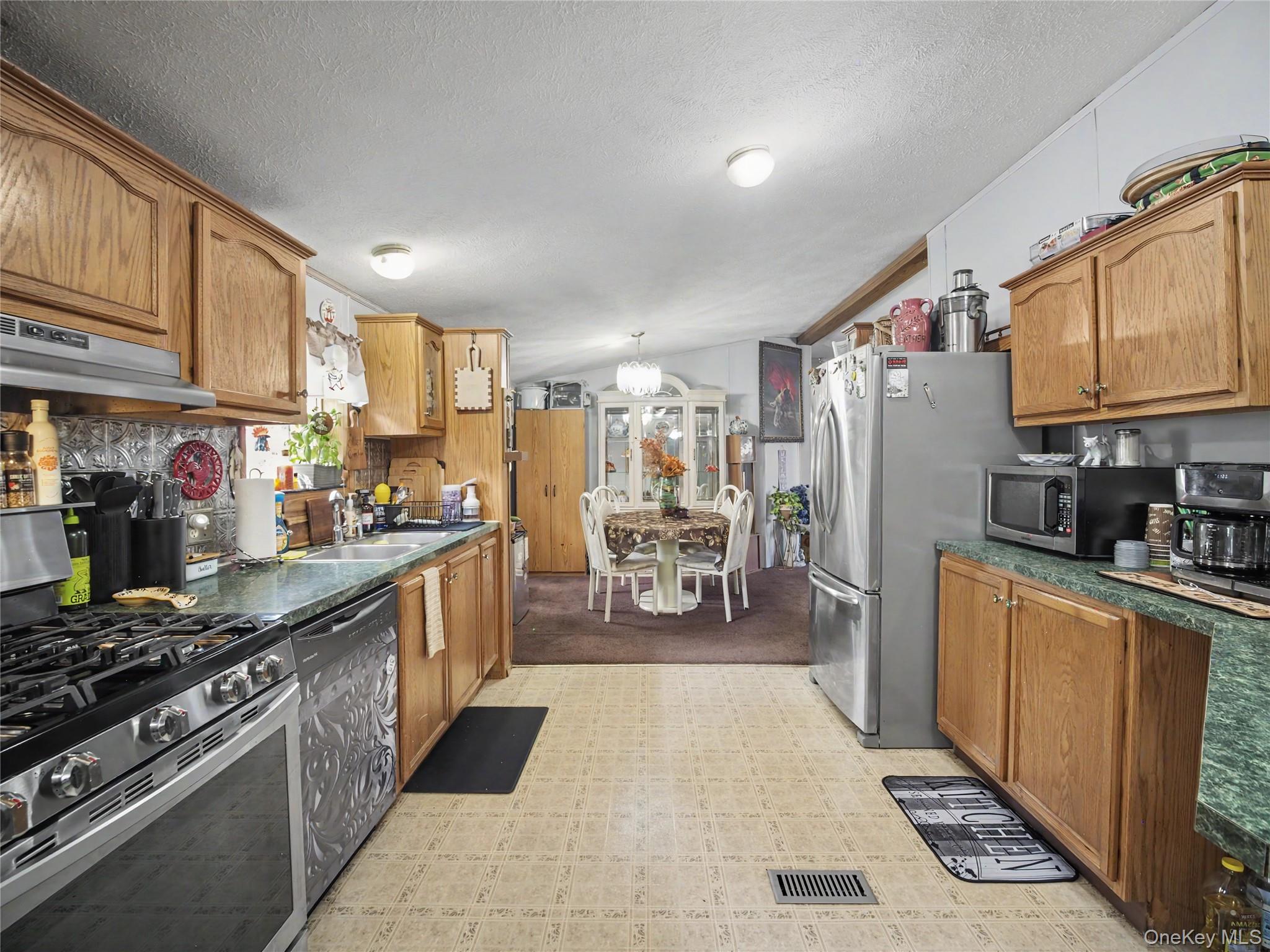 6 Hopf Property Photo 18