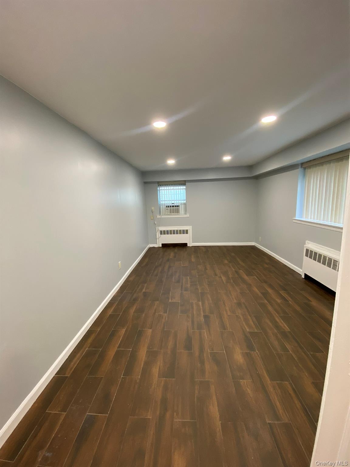 16 Frank Avenue Studio Property Photo 4
