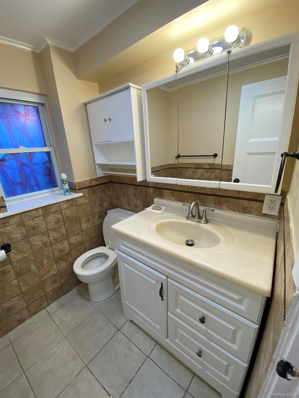16 Frank Avenue Studio Property Photo 8