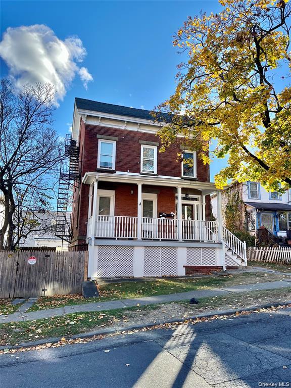 9 S Clinton Street 3 Property Photo 2