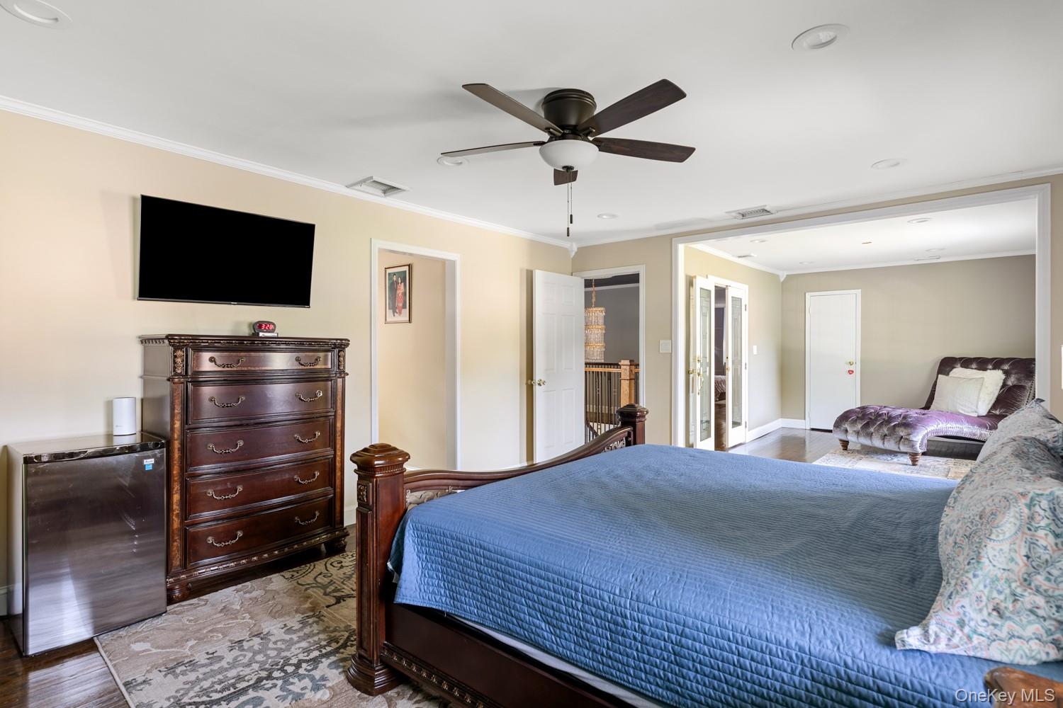 1 Whispering Court Property Photo 16