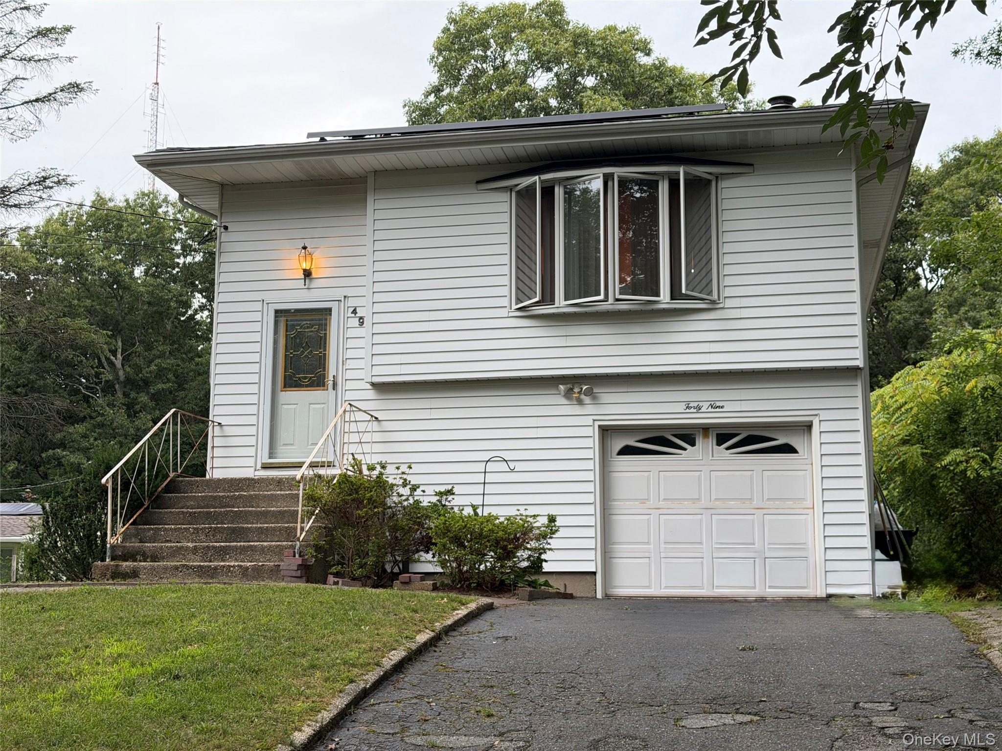 49 Midvale Avenue Property Photo 1