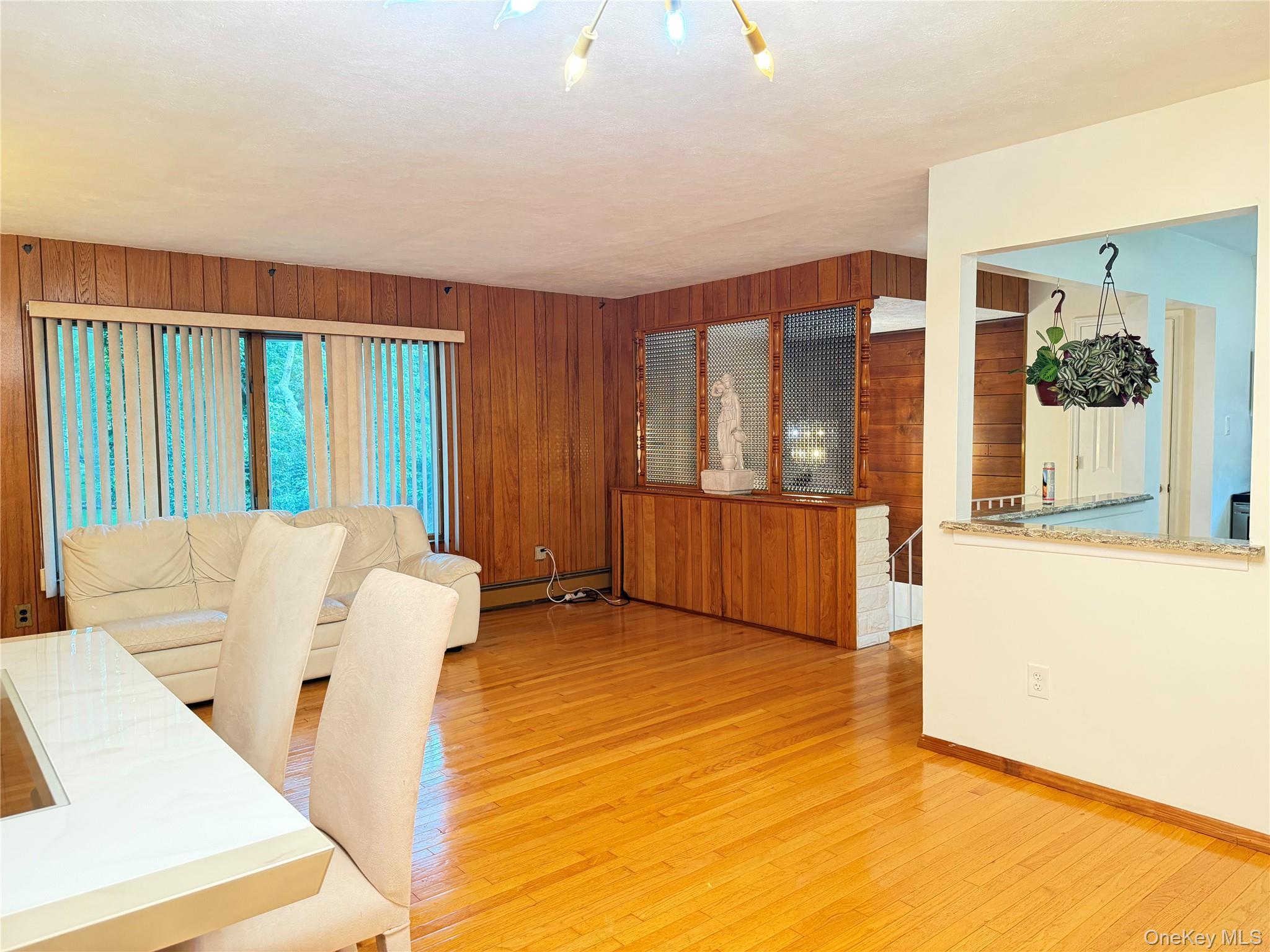 49 Midvale Avenue Property Photo 8