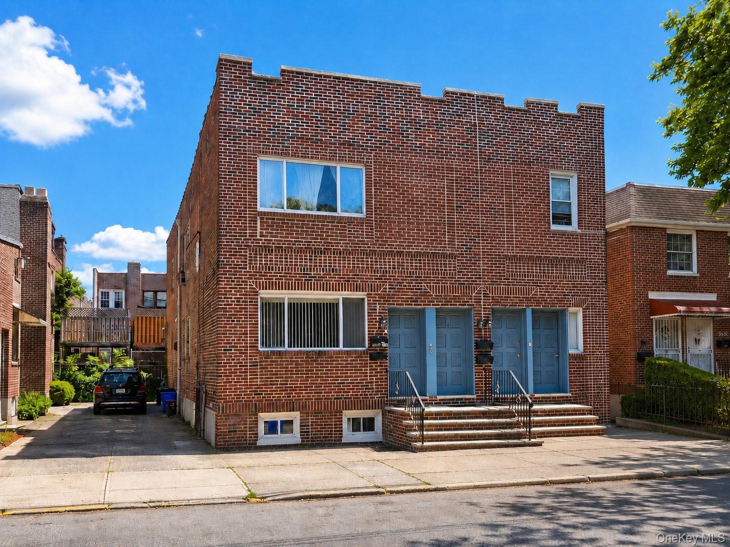 2925 200th Street Property Photo 1