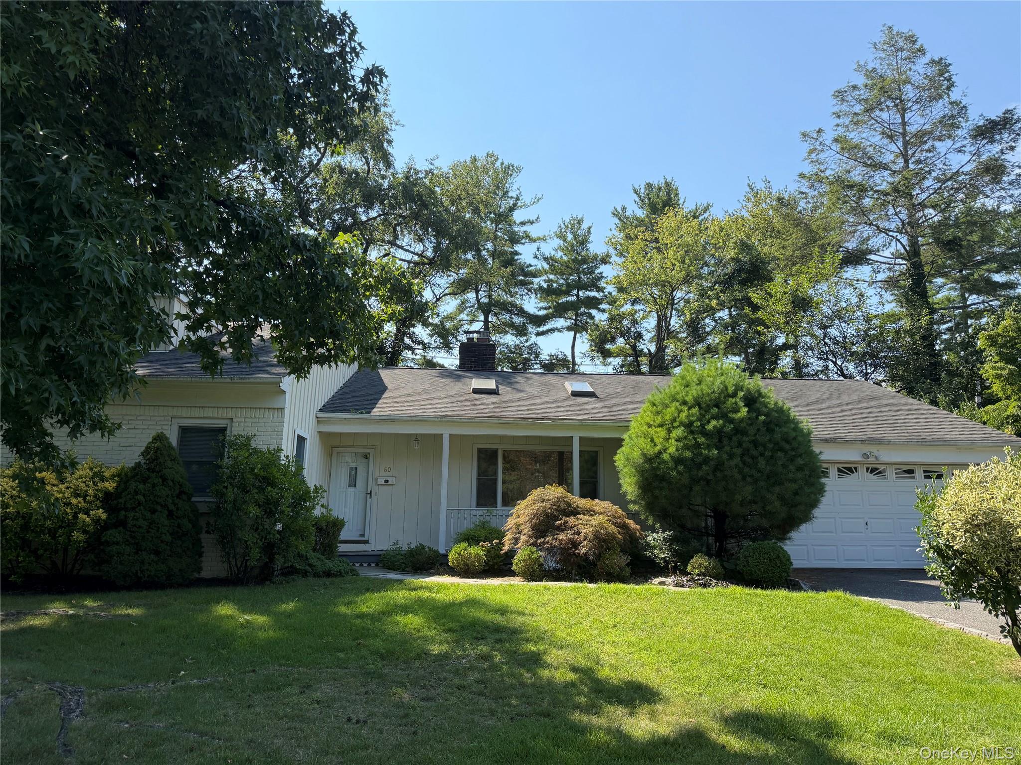 60 Oaktree Lane Property Photo 1