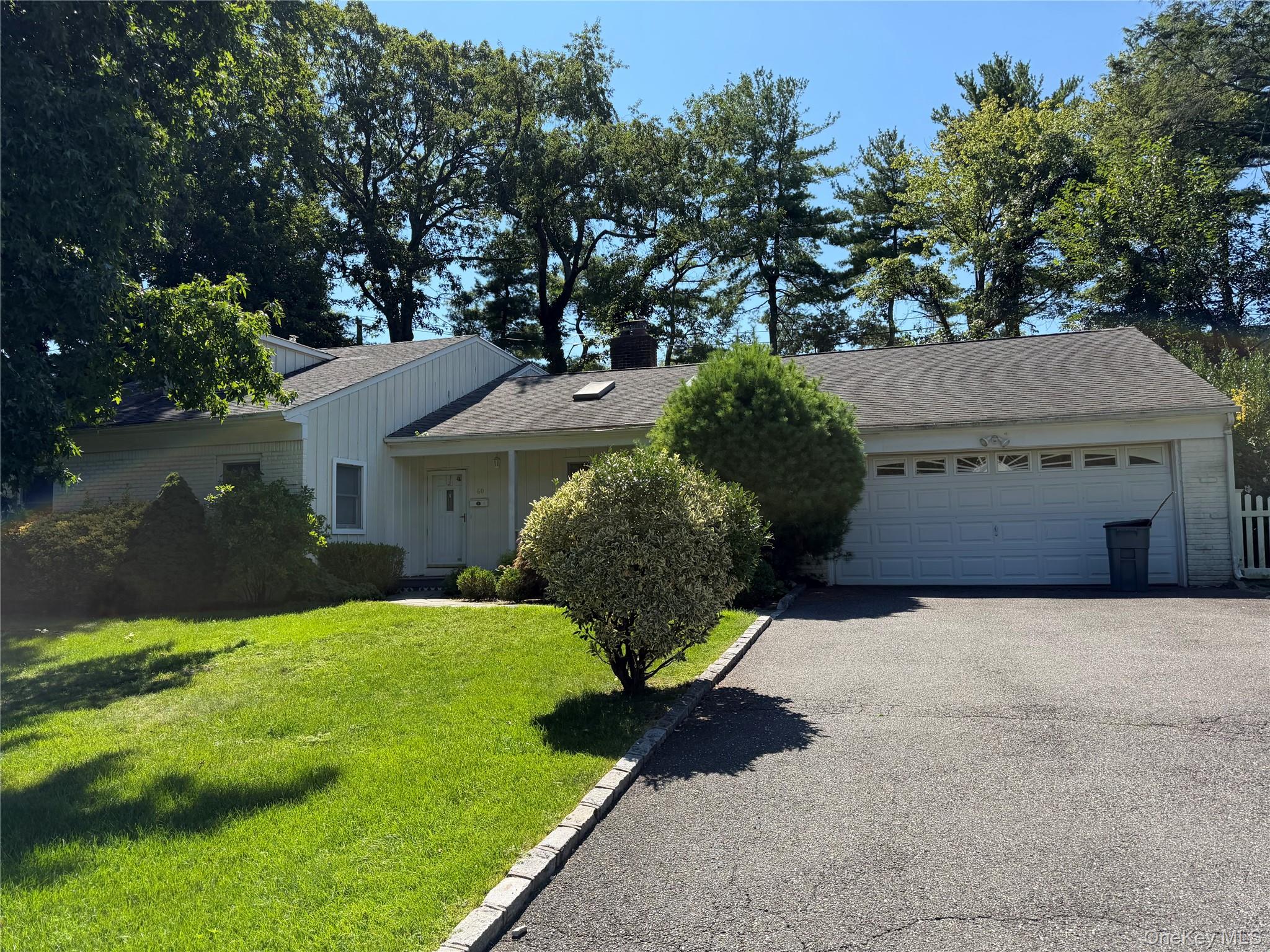 60 Oaktree Lane Property Photo 12