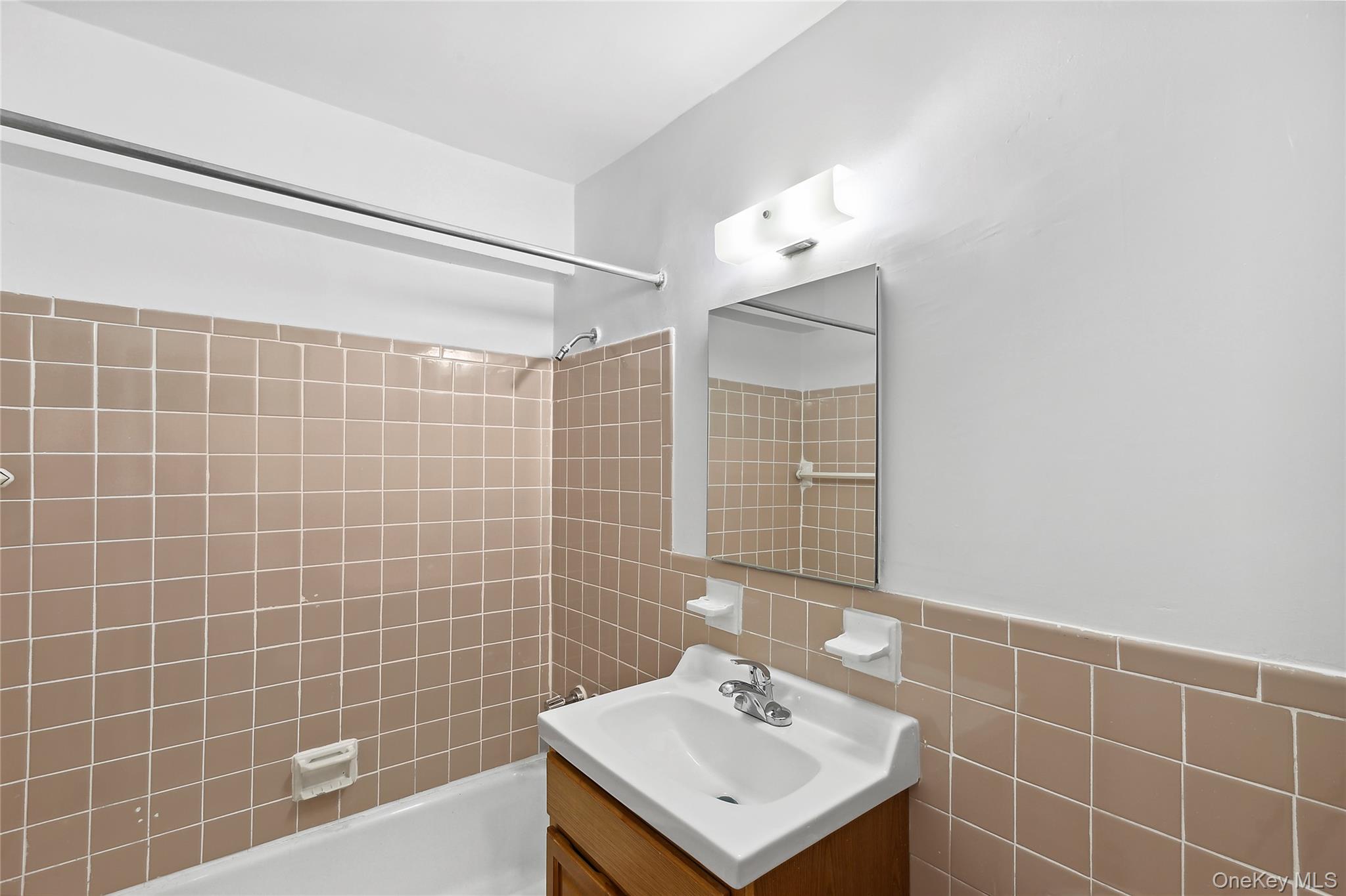 201 Ravine Avenue 7p Property Photo 3