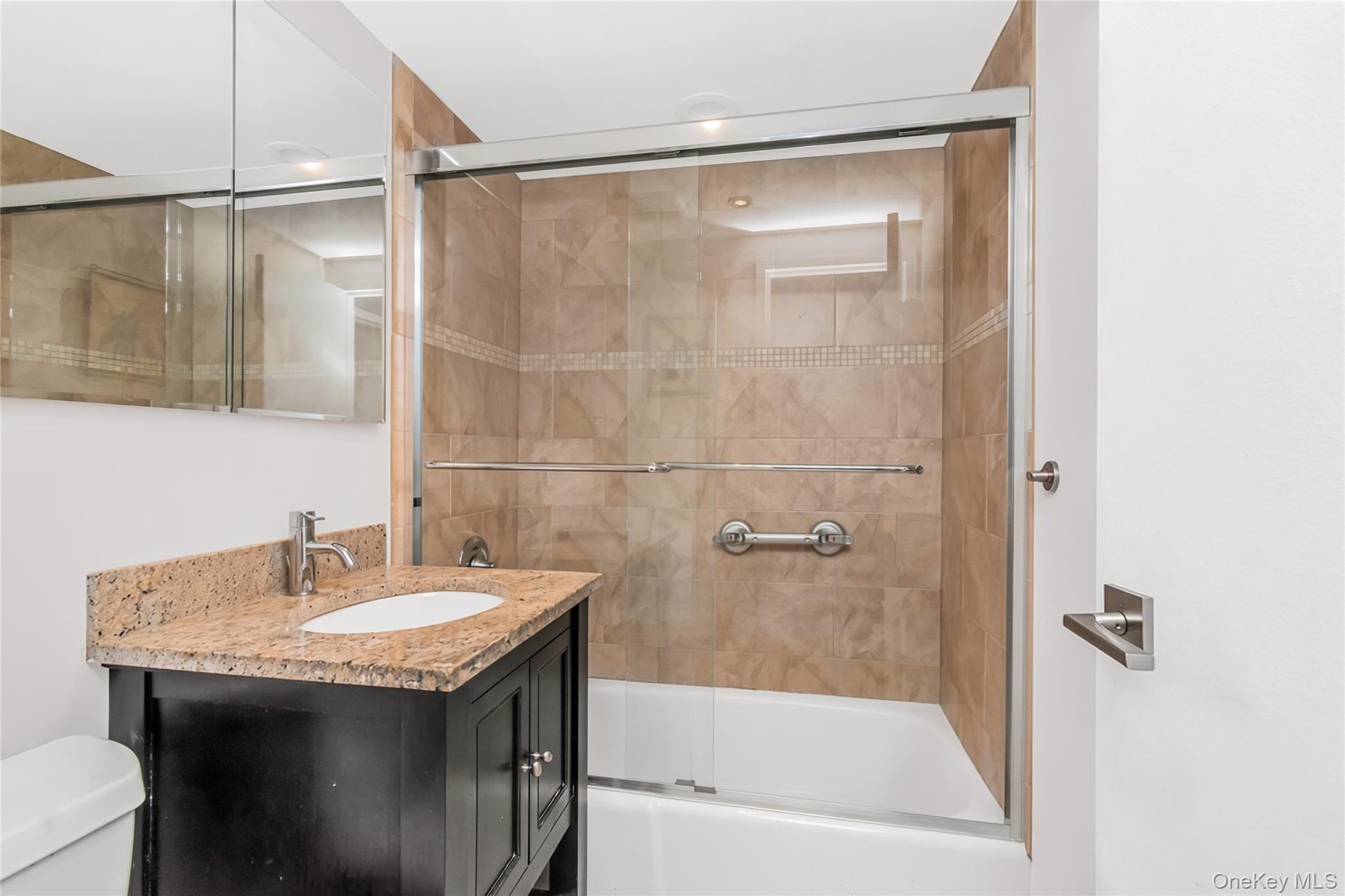 1155 Warburton Avenue 5a Property Photo 9