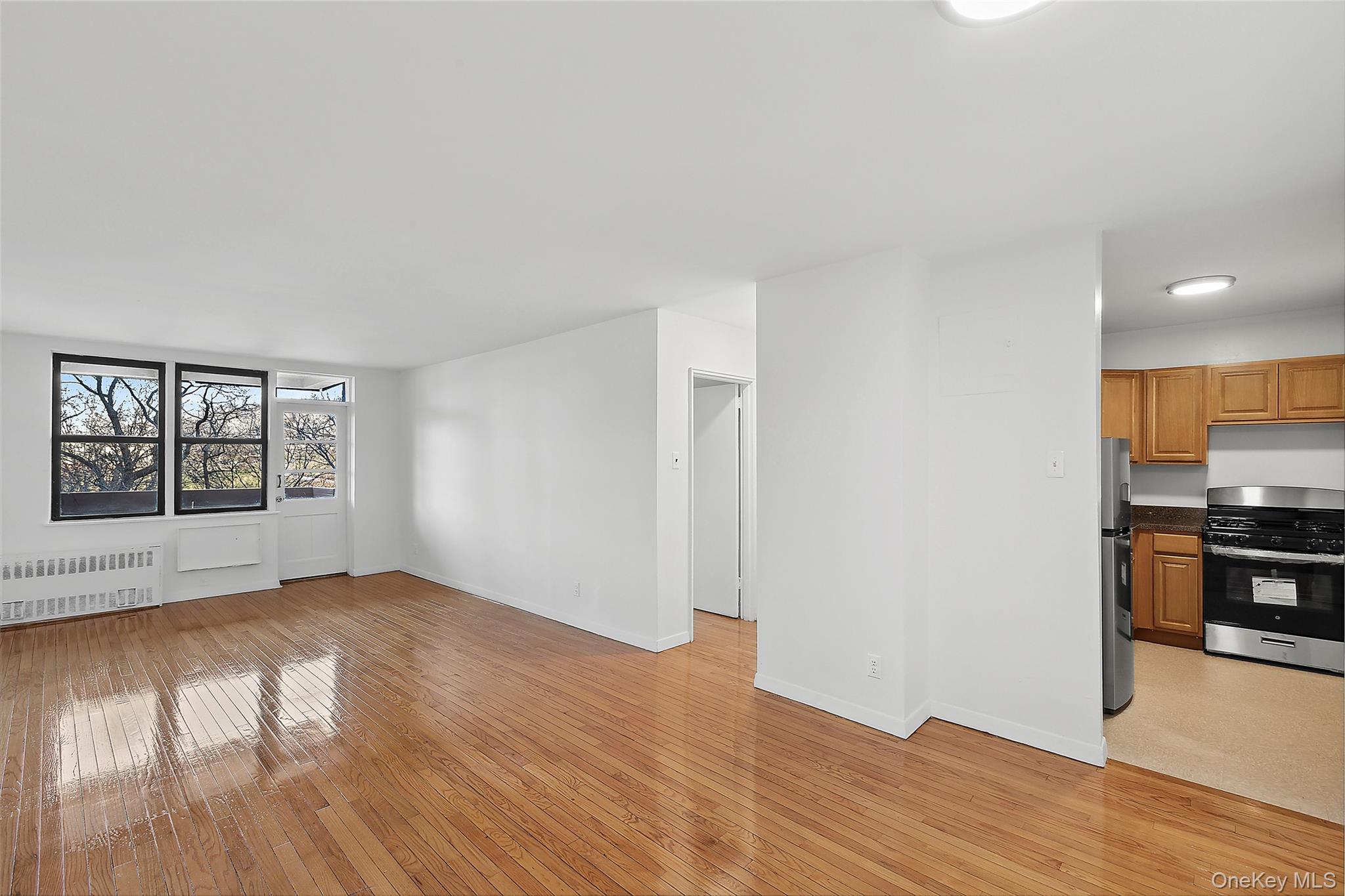 201 Ravine Avenue 4h Property Photo 1