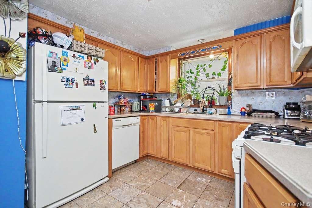 13 Ogden Street Property Photo 3